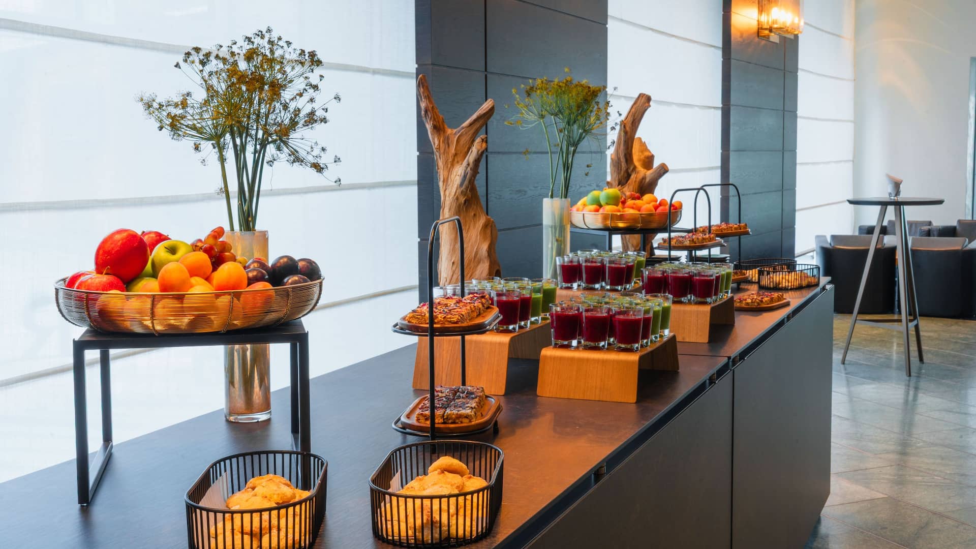 7 of 9 Grand Hyatt Berlin Dessert Bankett Foyer