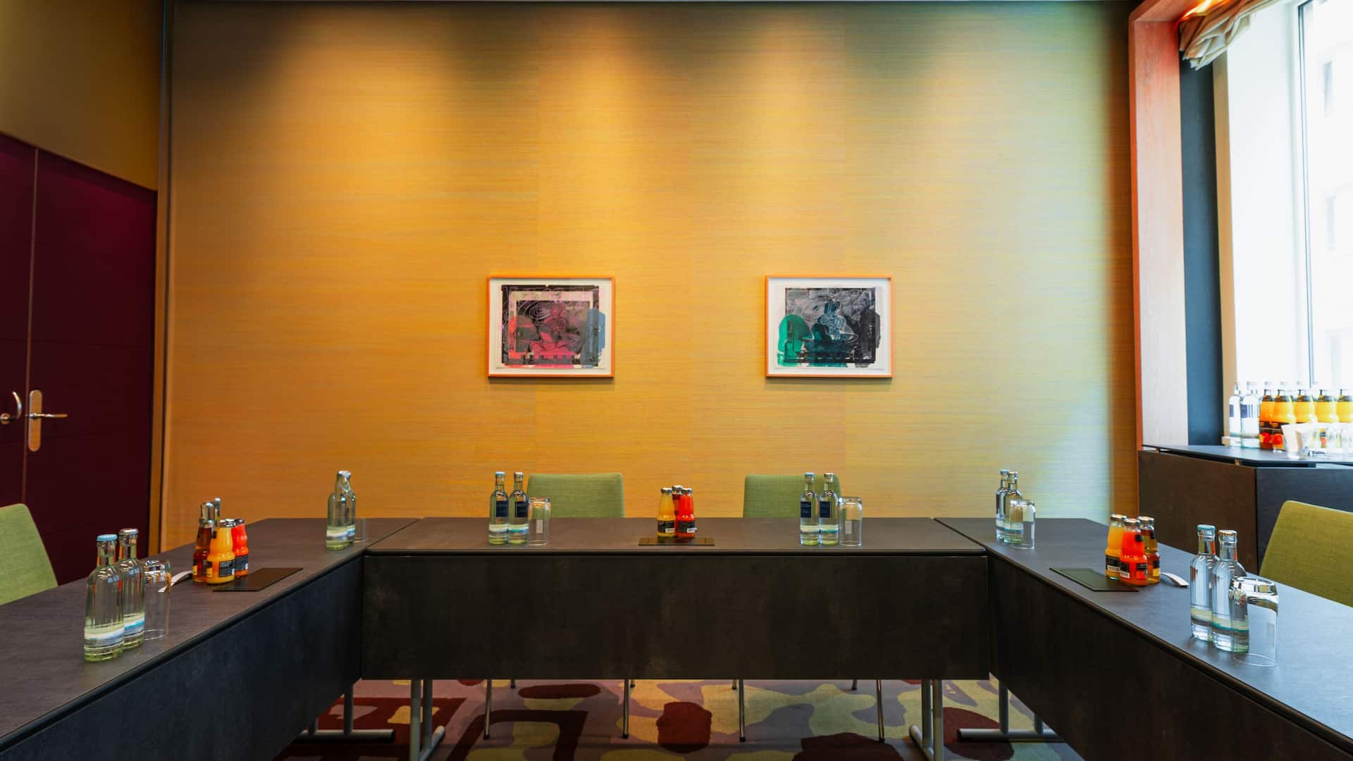 Grand Hyatt Berlin Richard Rogers Art