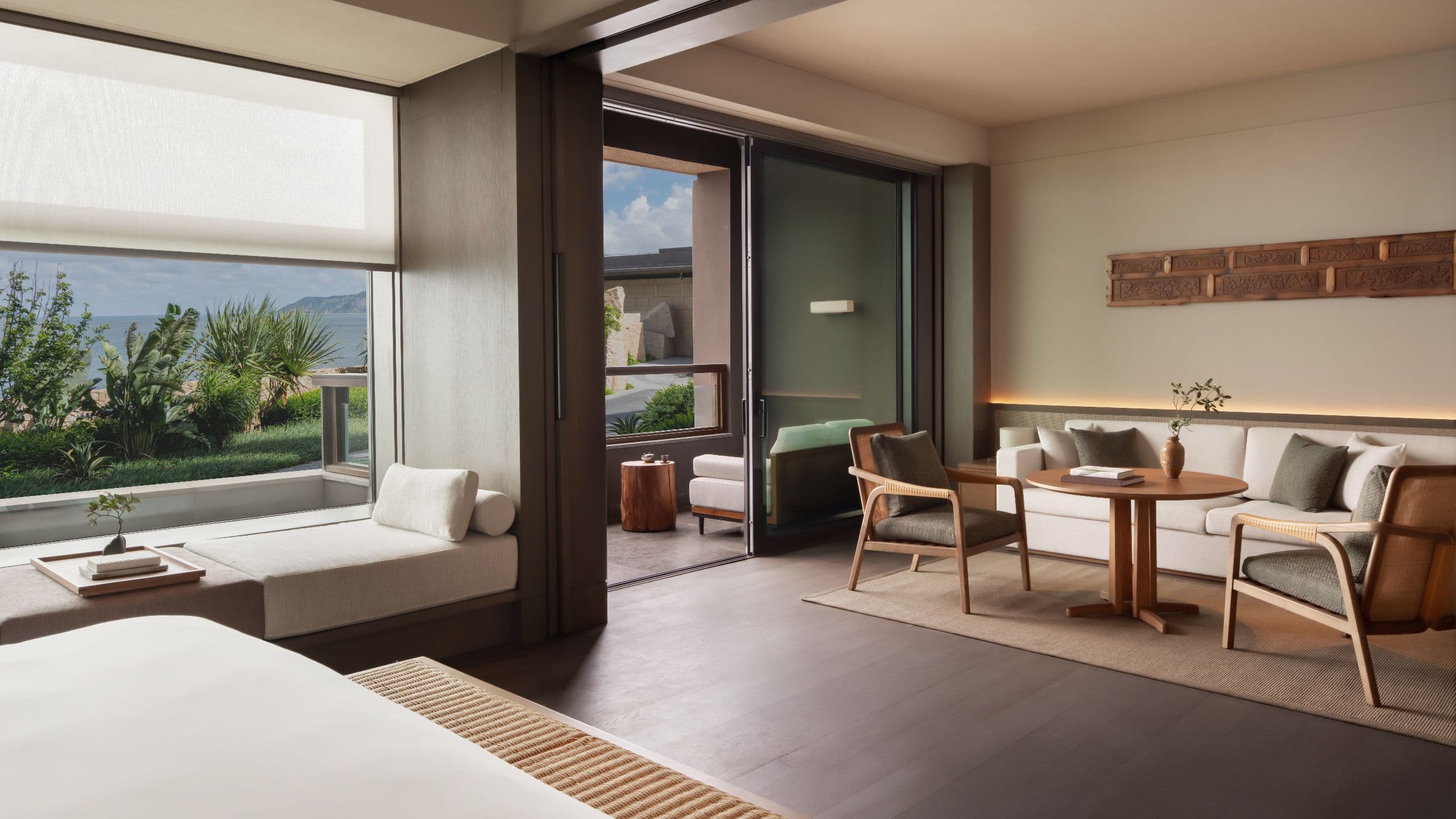 第 2，共 4 Alila Dong'ao Island Zhuhai Suite King Living Room