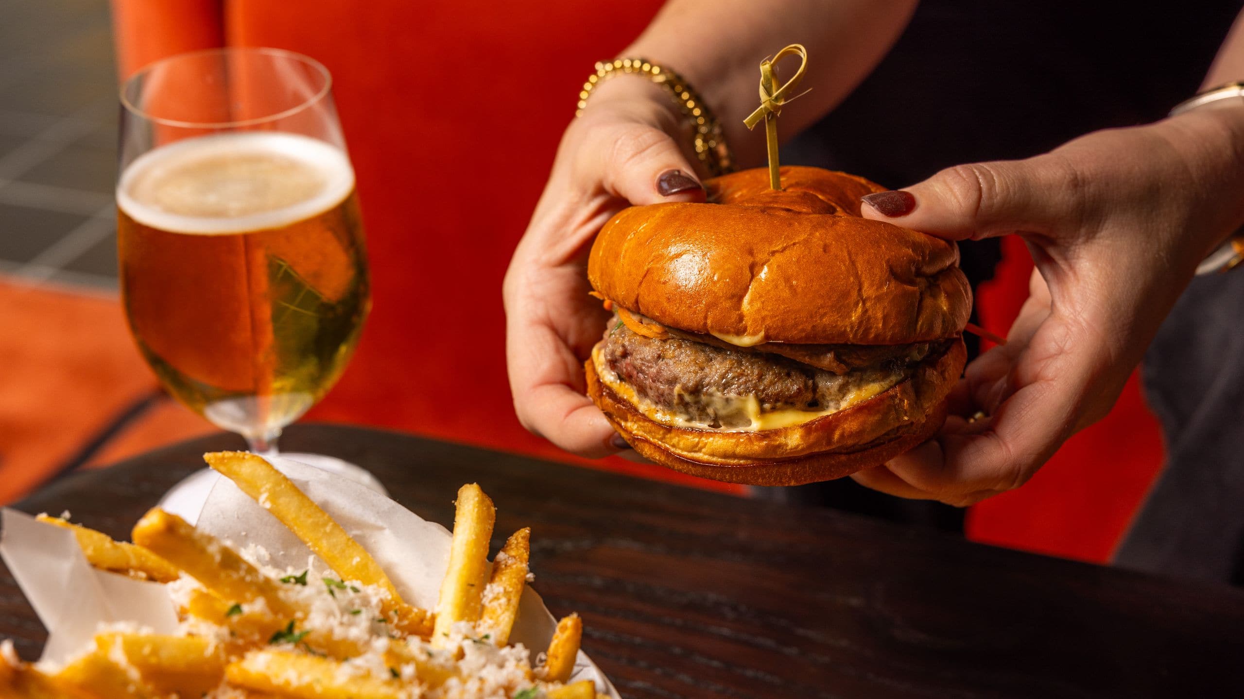 Hotel Saint Augustine, Bunkhouse Hotels Lounge Cheeseburger