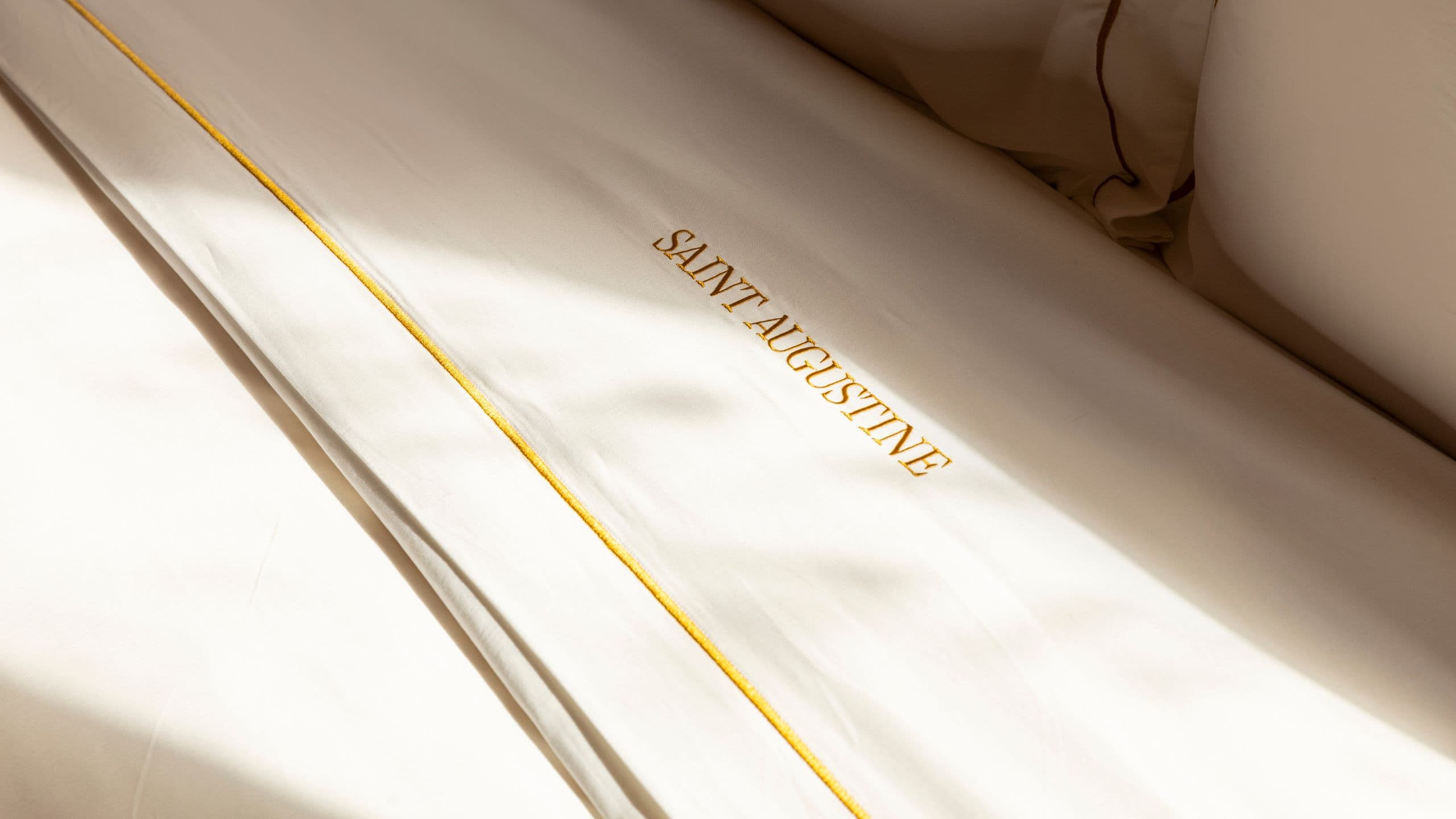 2 de 2 Hotel Saint Augustine, Bunkhouse Hotels Hotel Bed Sheets