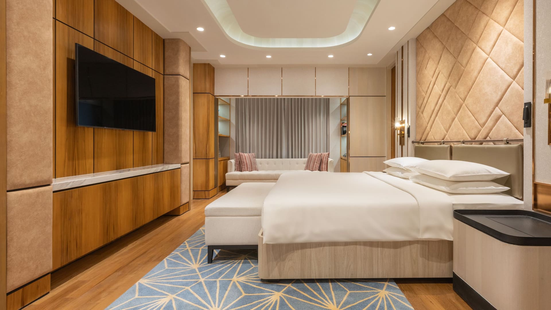 Hyatt Regency Kuantan Resort Presidential Suite Bedroom