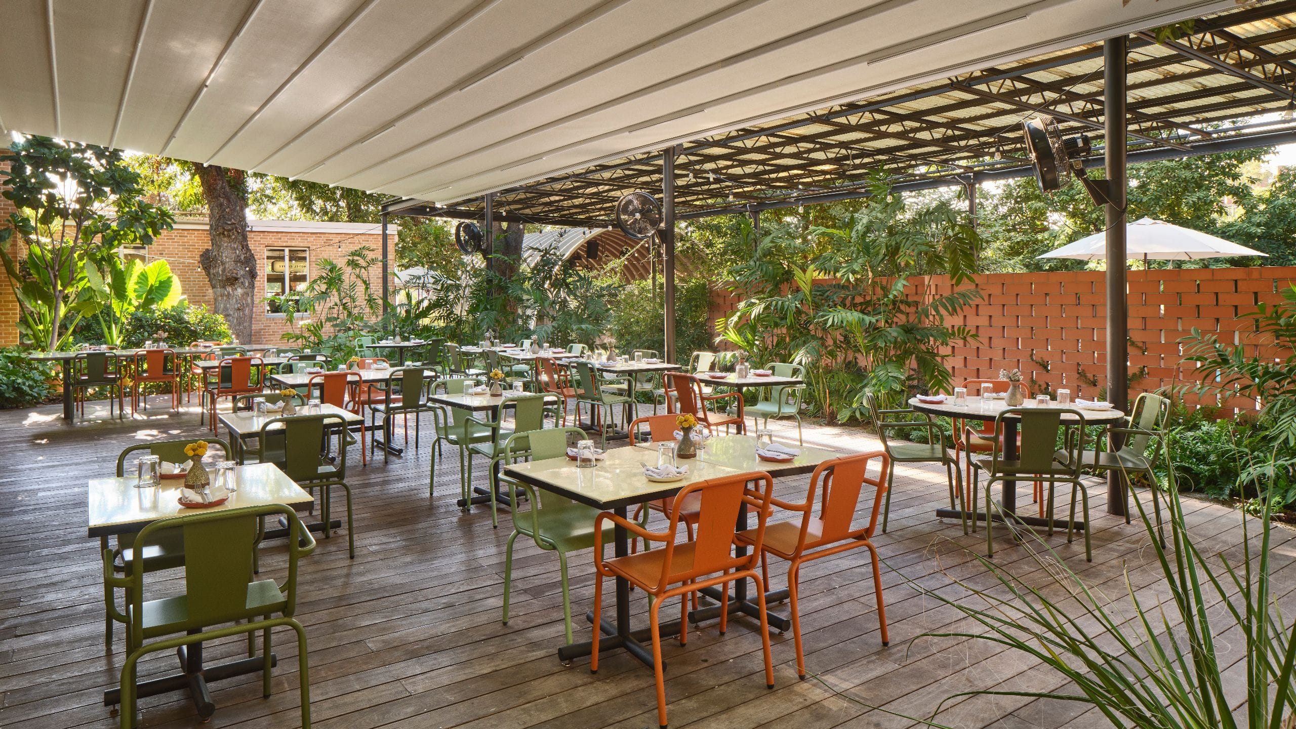 Carpenter Hotel, Bunkhouse Hotels Hall Patio Tables
