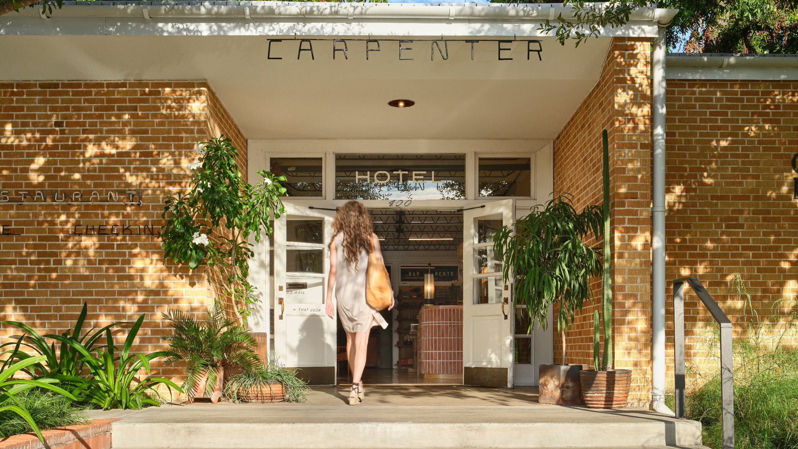 Carpenter Hotel, Bunkhouse Hotels Hotel Entrance