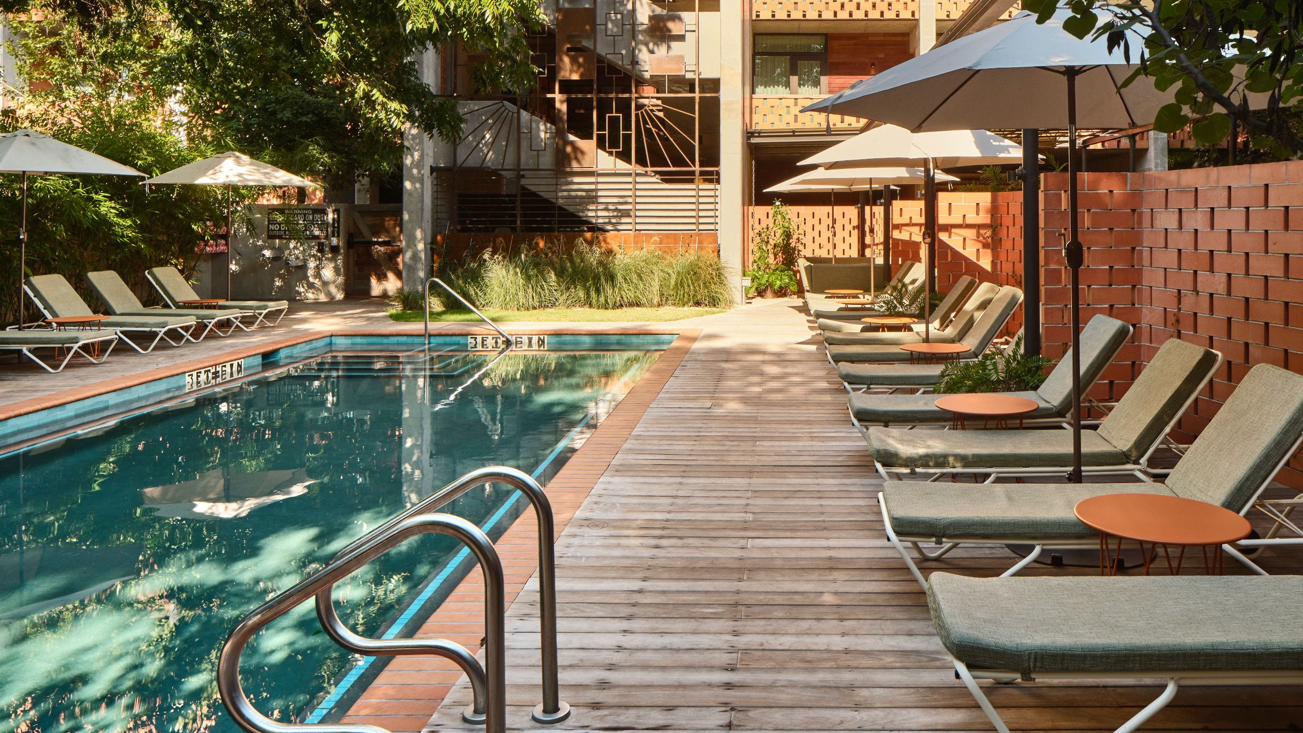Carpenter Hotel, Bunkhouse Hotels Pool Vertical