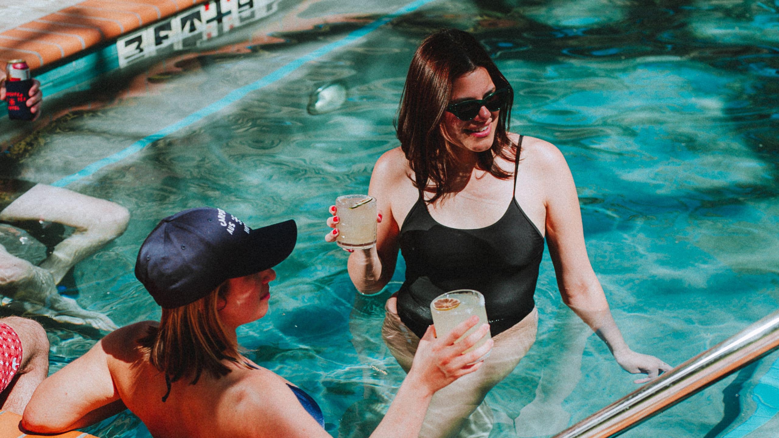 Carpenter Hotel, Bunkhouse Hotels Pool Lifestyle
