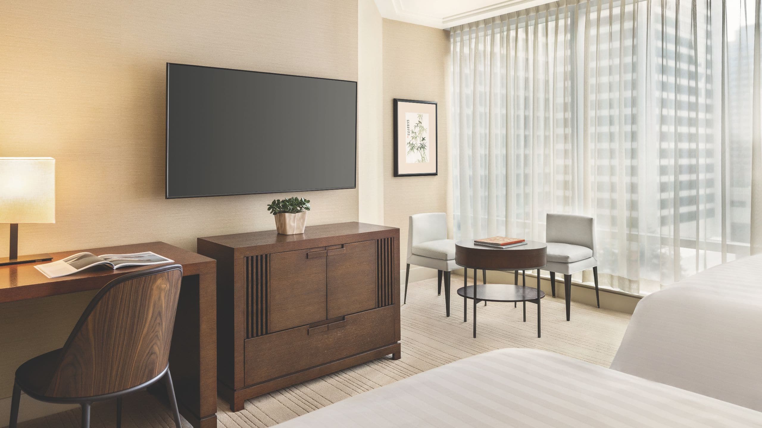 1 of 2 Hyatt Vancouver Downtown Alberni Two Doubles Guestroom Seating And Entertainment Area