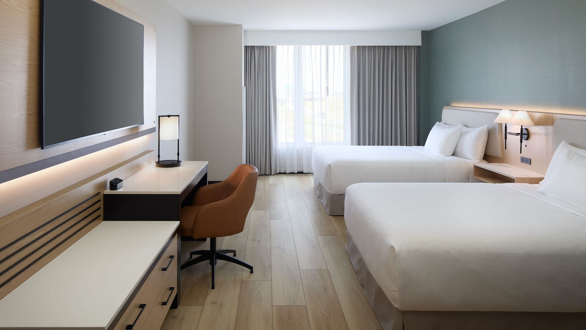 Hyatt Place Montreal Airport Two Queen Bed