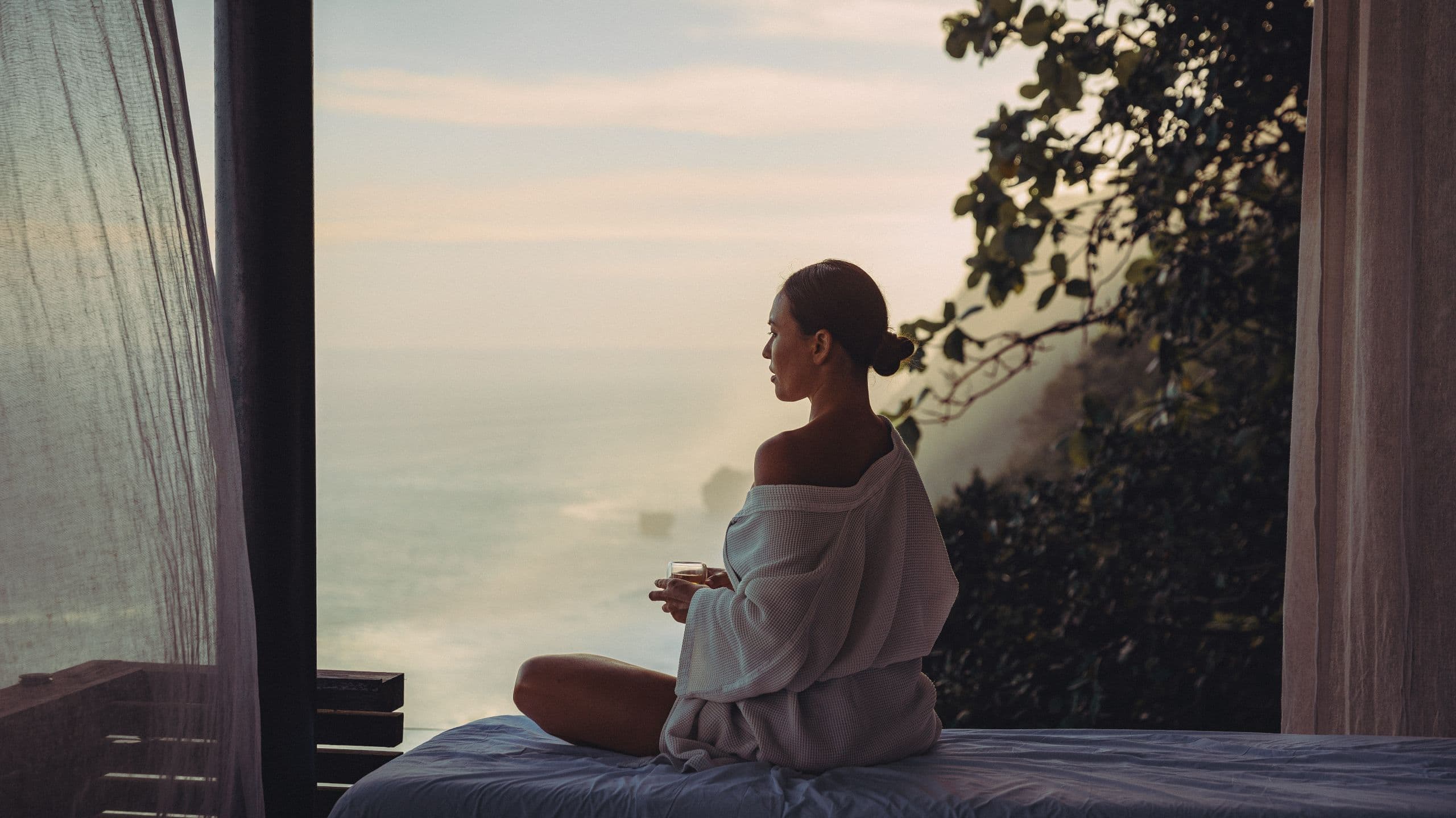 Alila Woman Tea Meditation