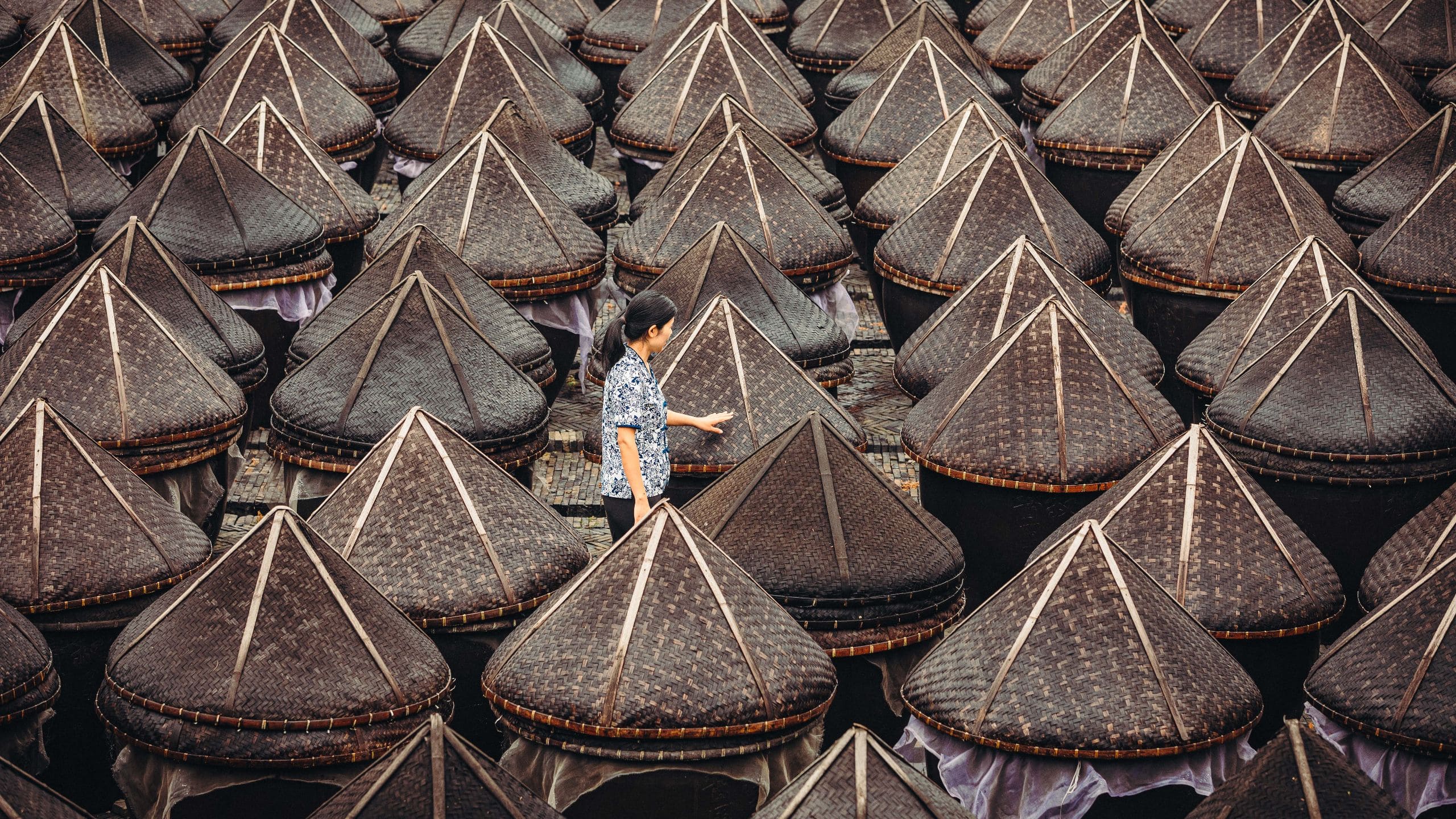 Alila Woman Walking Fermentation Baskets
