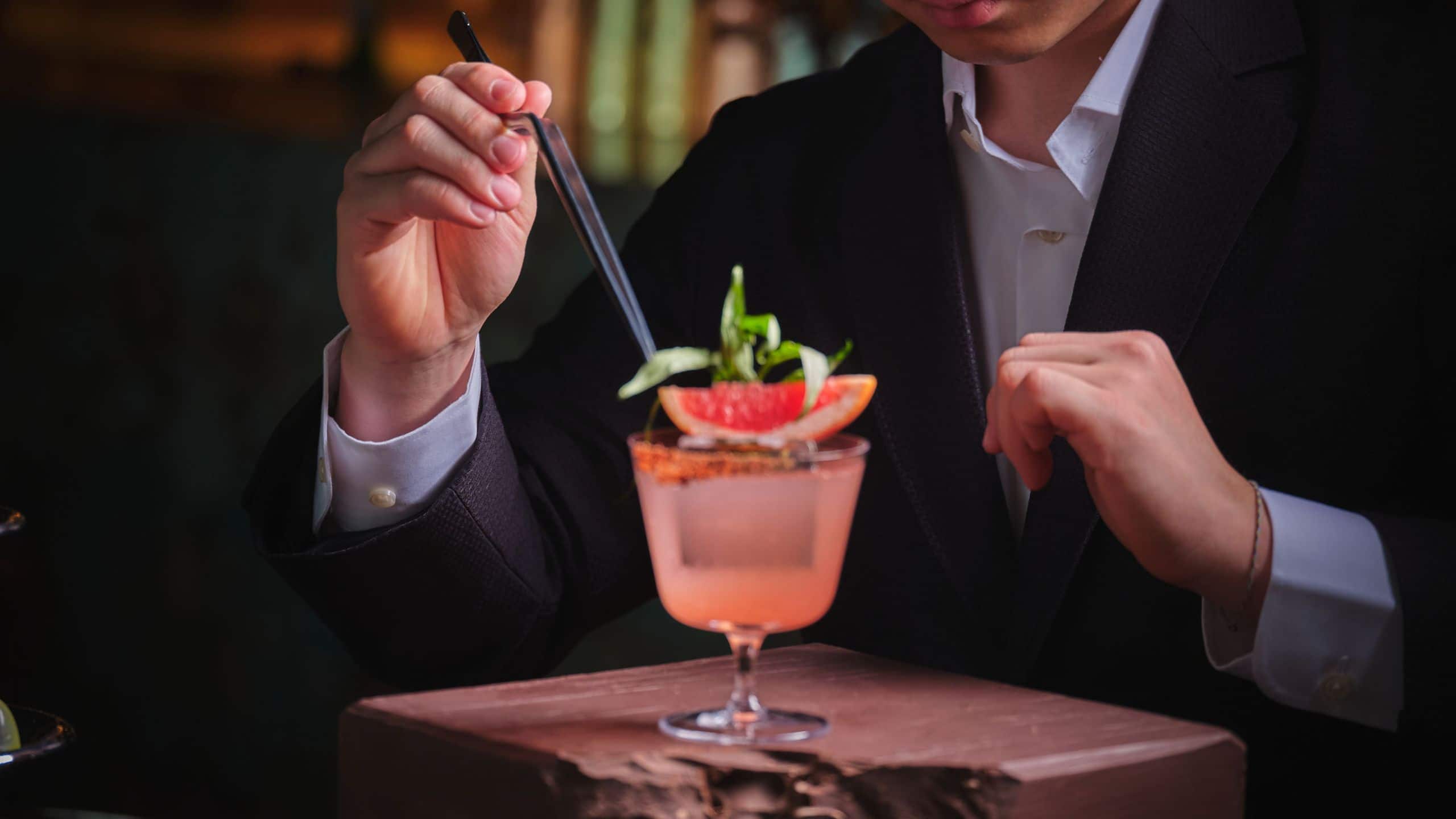 Park Hyatt Kuala Lumpur Bartender In Action Chocolate Block With Cocktail