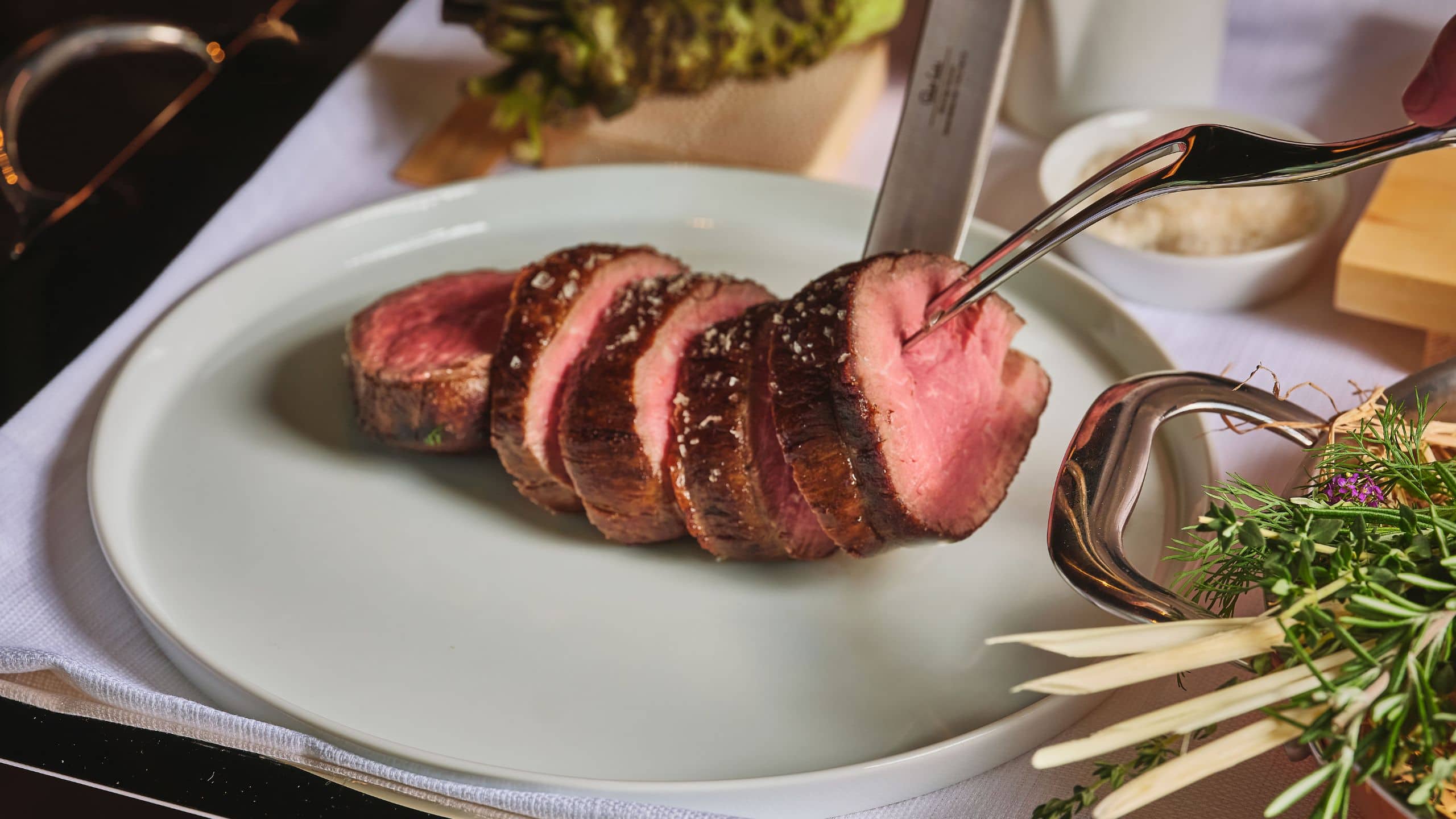 Park Hyatt Kuala Lumpur Chateaubriand Carving Top Down