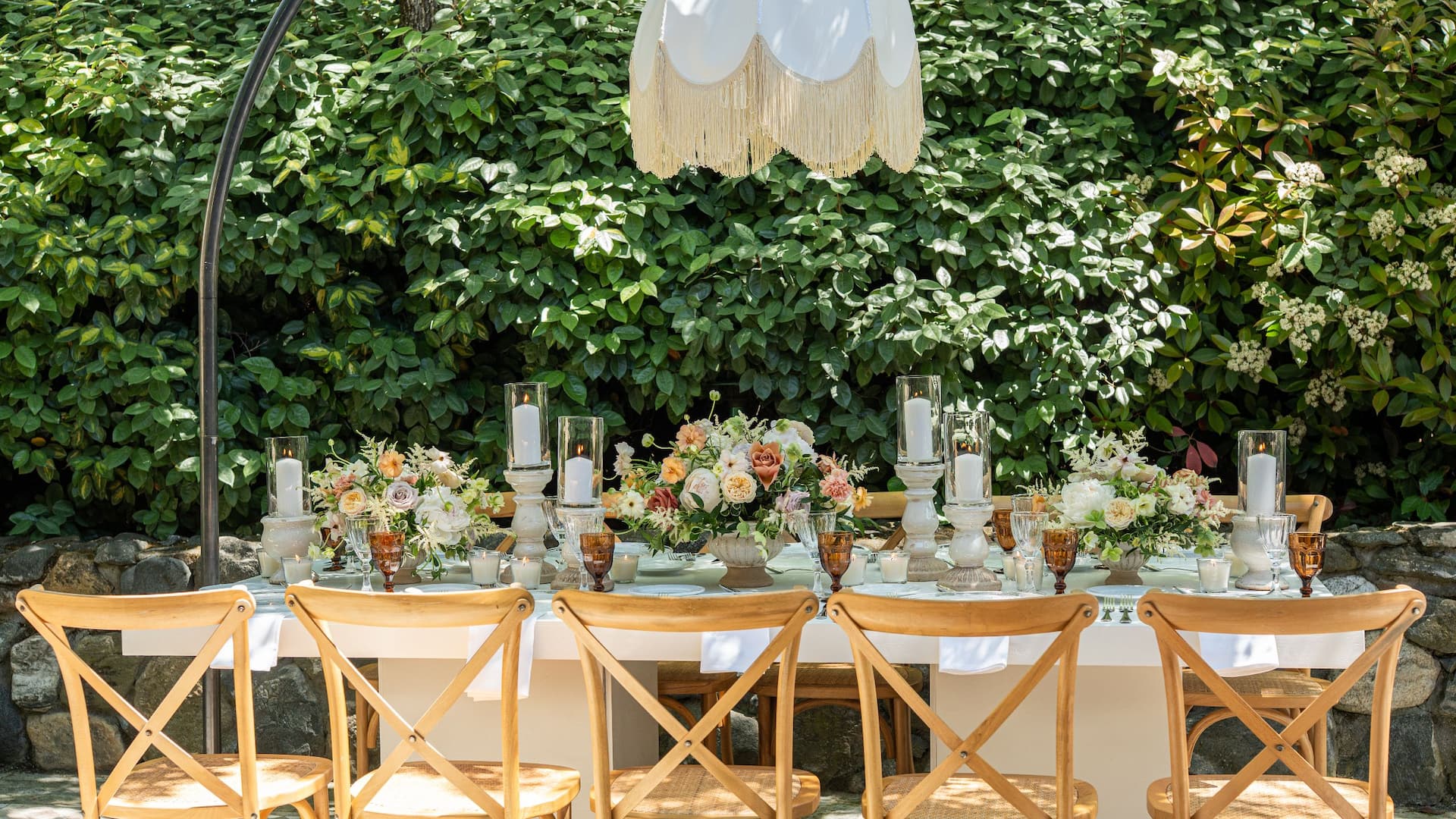 Hyatt Regency Thessaloniki Table In The Garden