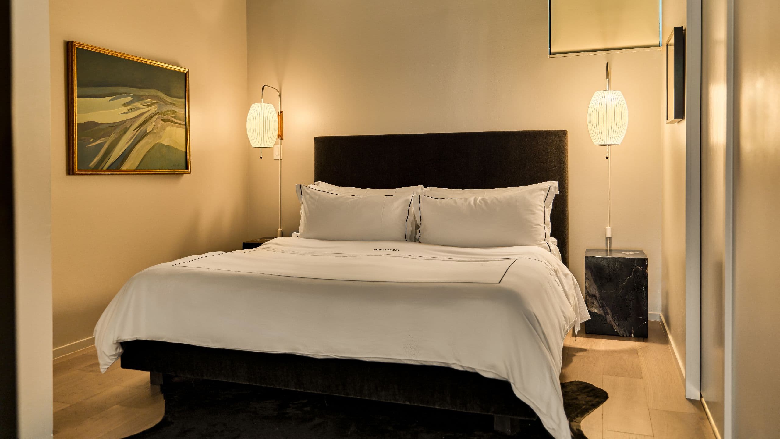 2 из 3 Hotel Saint Cecilia, Bunkhouse Hotels Garden Suite Bed