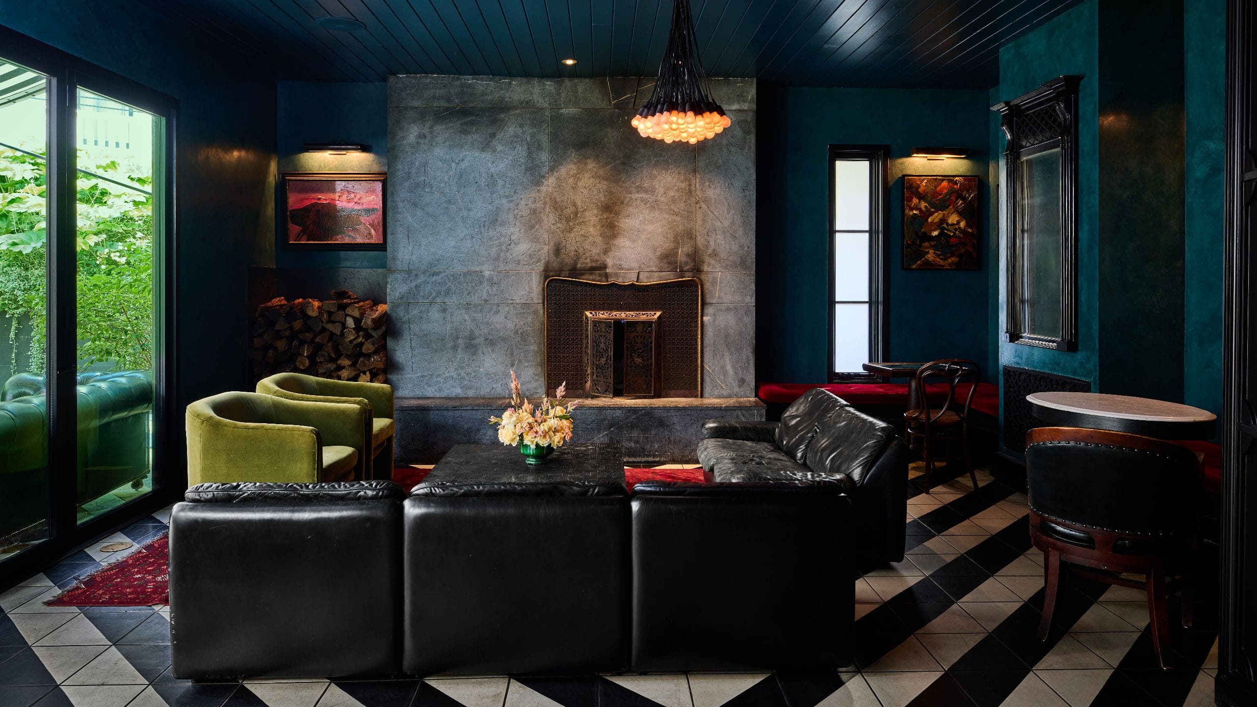 Hotel Saint Cecilia, Bunkhouse Hotels Lounge Fireplace