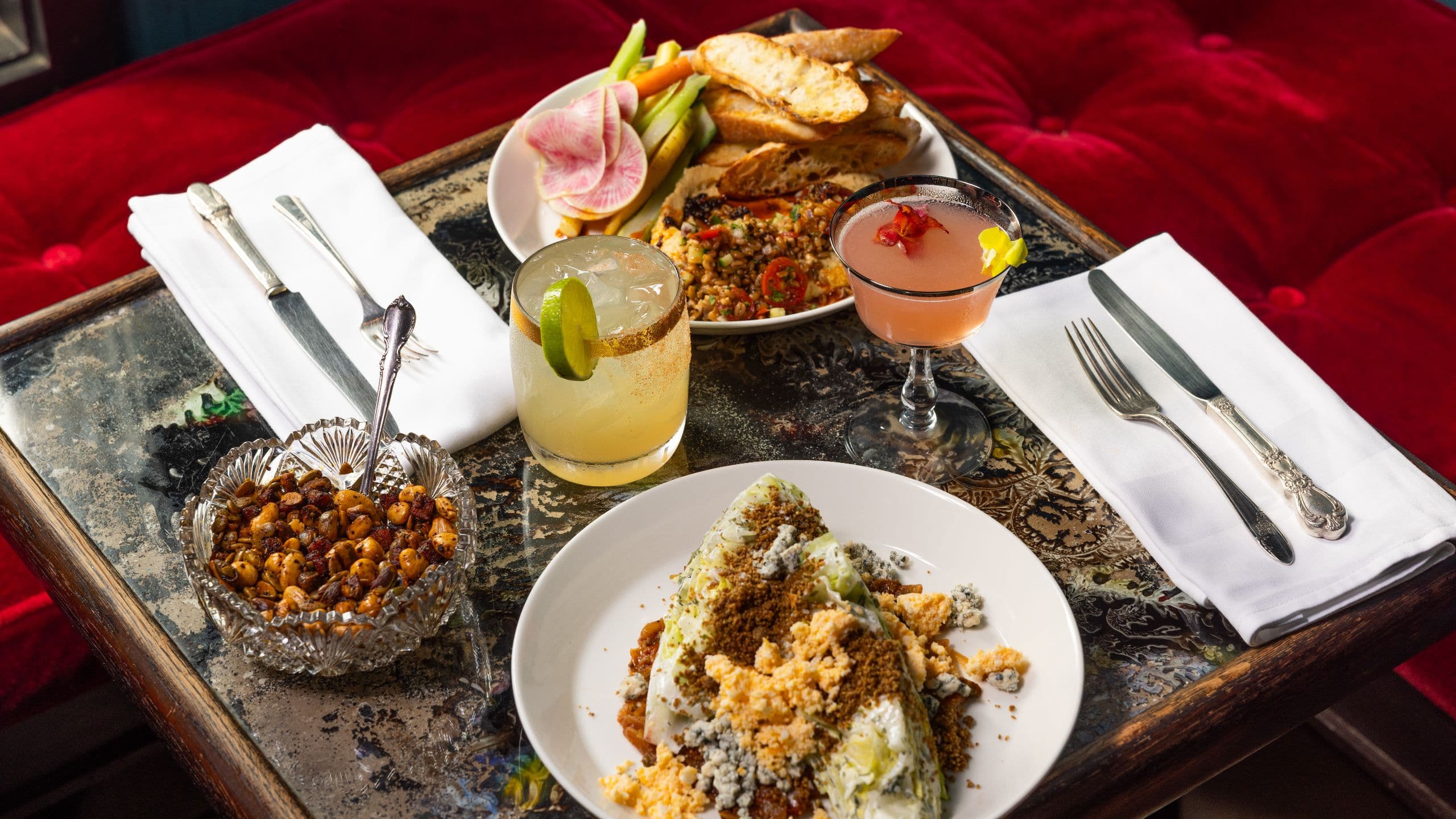 Hotel Saint Cecilia, Bunkhouse Hotels Lounge Food