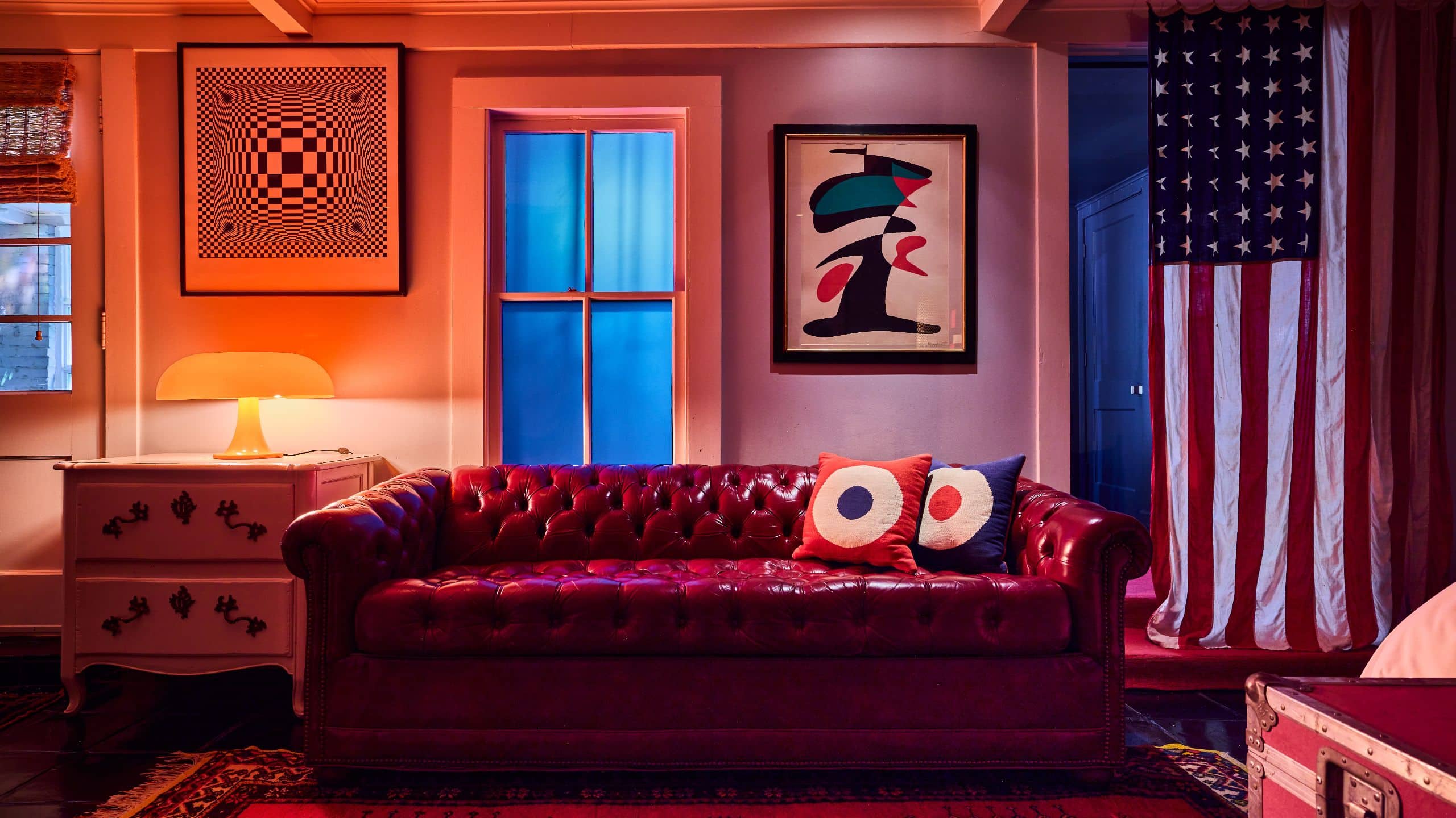 Hotel Saint Cecilia, Bunkhouse Hotels Suite Five Couch
