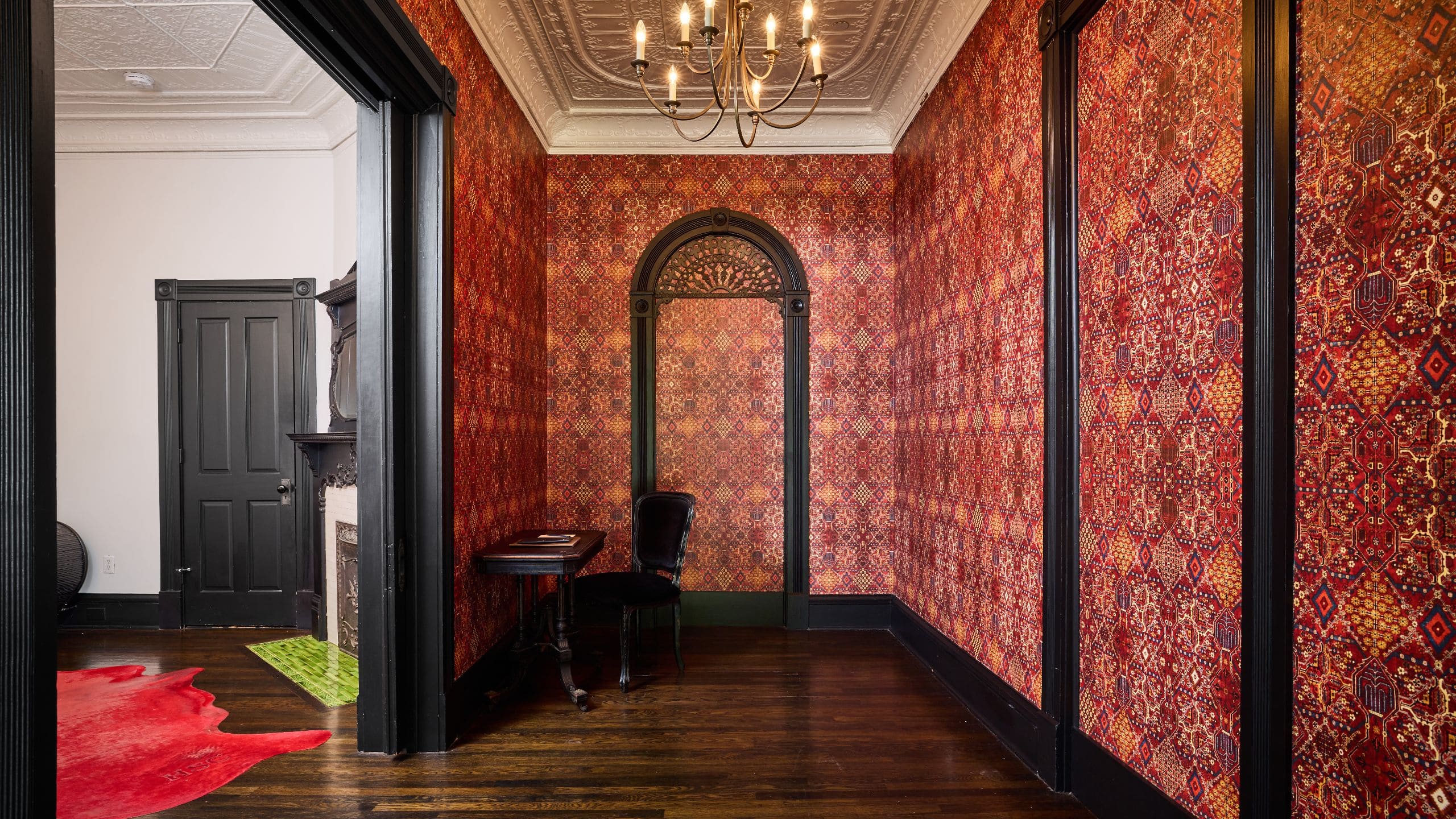 2 из 6 Hotel Saint Cecilia, Bunkhouse Hotels Suite One Entryway