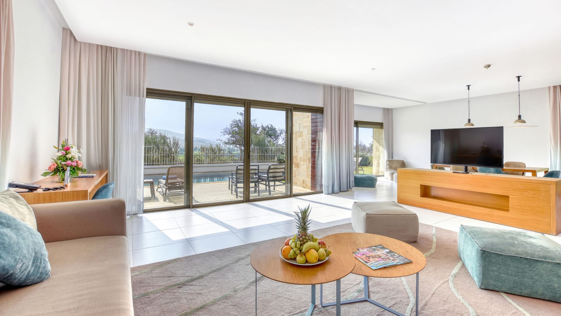1 de 6 Hyatt Place Taghazout Bay Sitting Room Villa Pool View