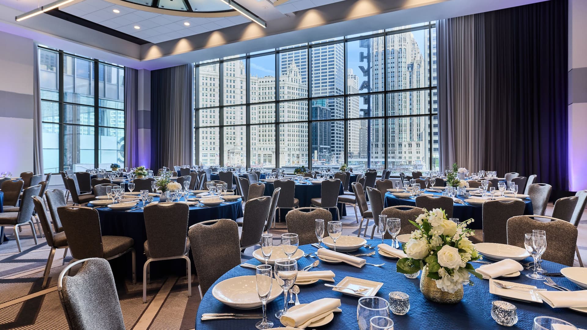 3 of 11 Hyatt Regency Chicago Crystal Ballroom C Rounds Wide