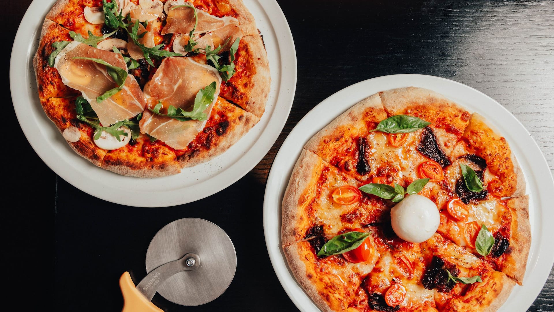 Grand Hyatt Taipei Ziga Zaga Margarita Pizza Fungi Two