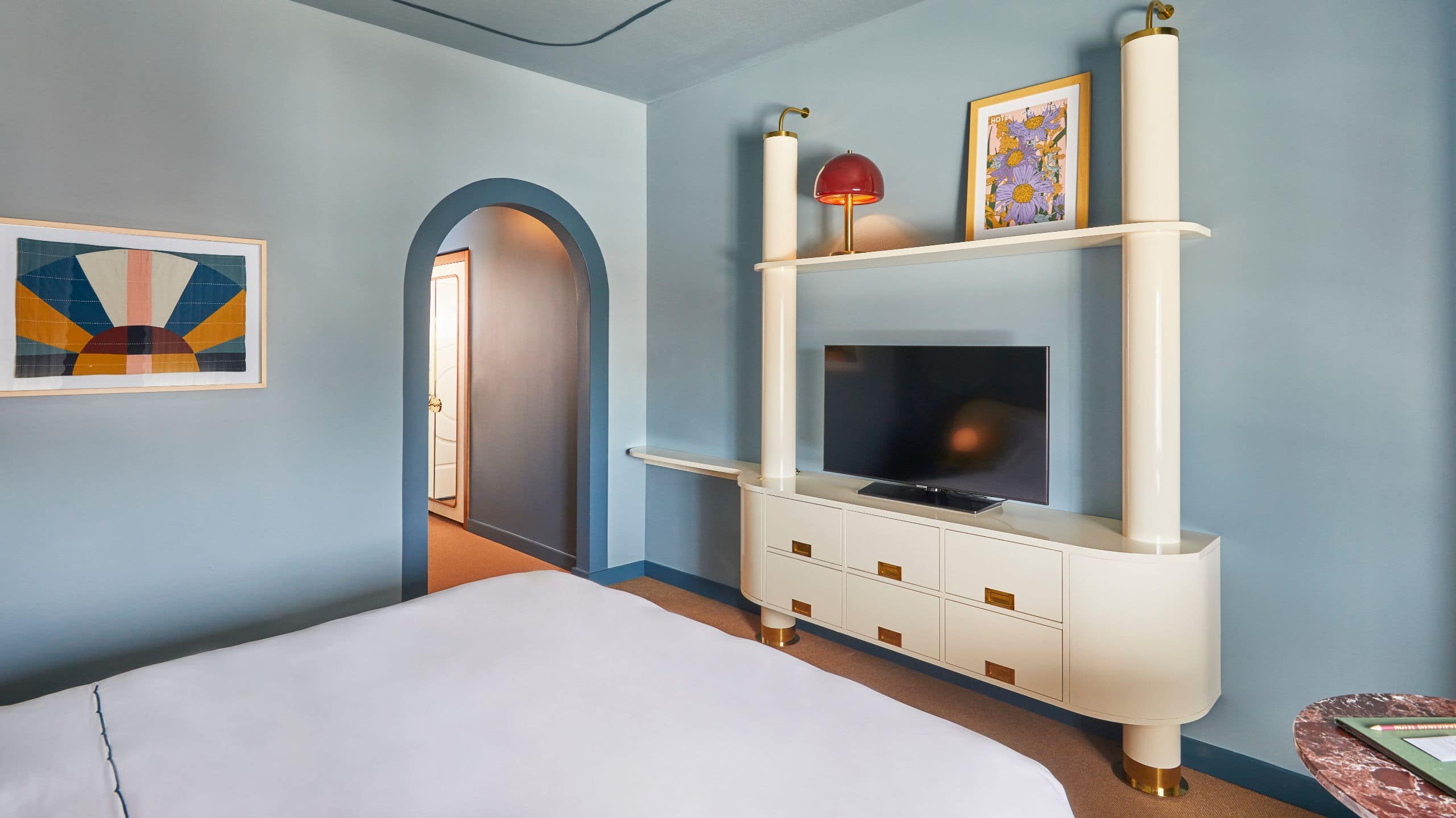 Hotel Genevieve King Entertainment Console