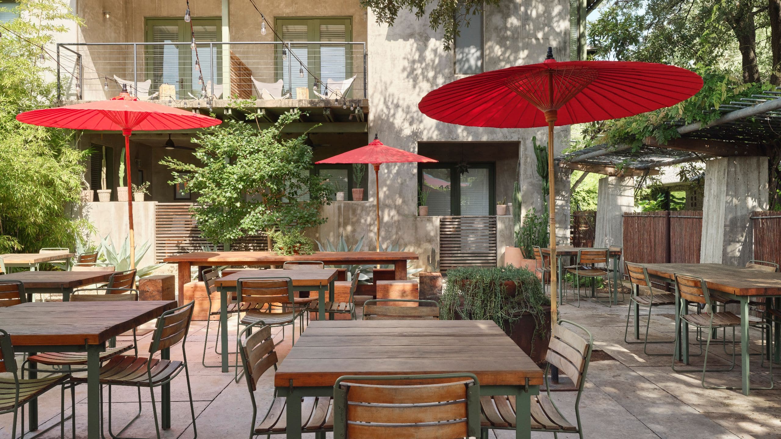 Hotel San José, Bunkhouse Hotels Courtyard West Umbrellas