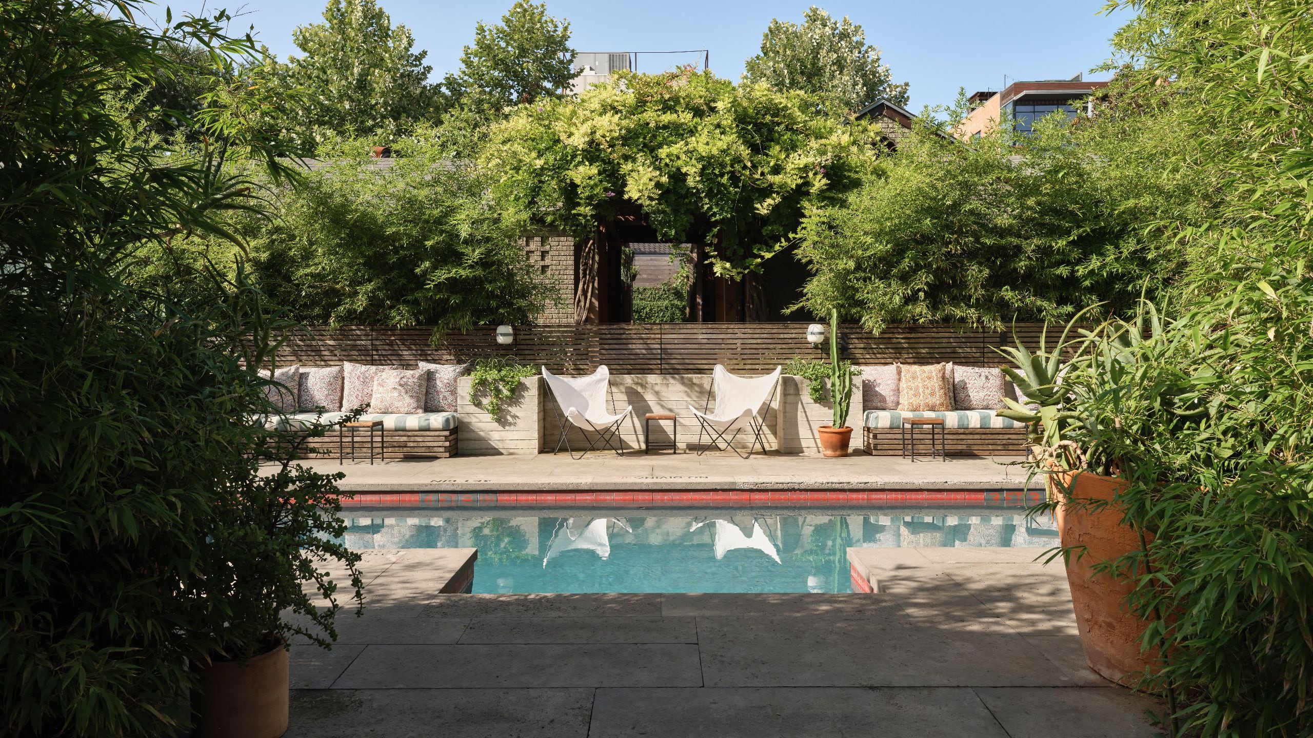 Hotel San José, Bunkhouse Hotels Pool South Chairs Wide