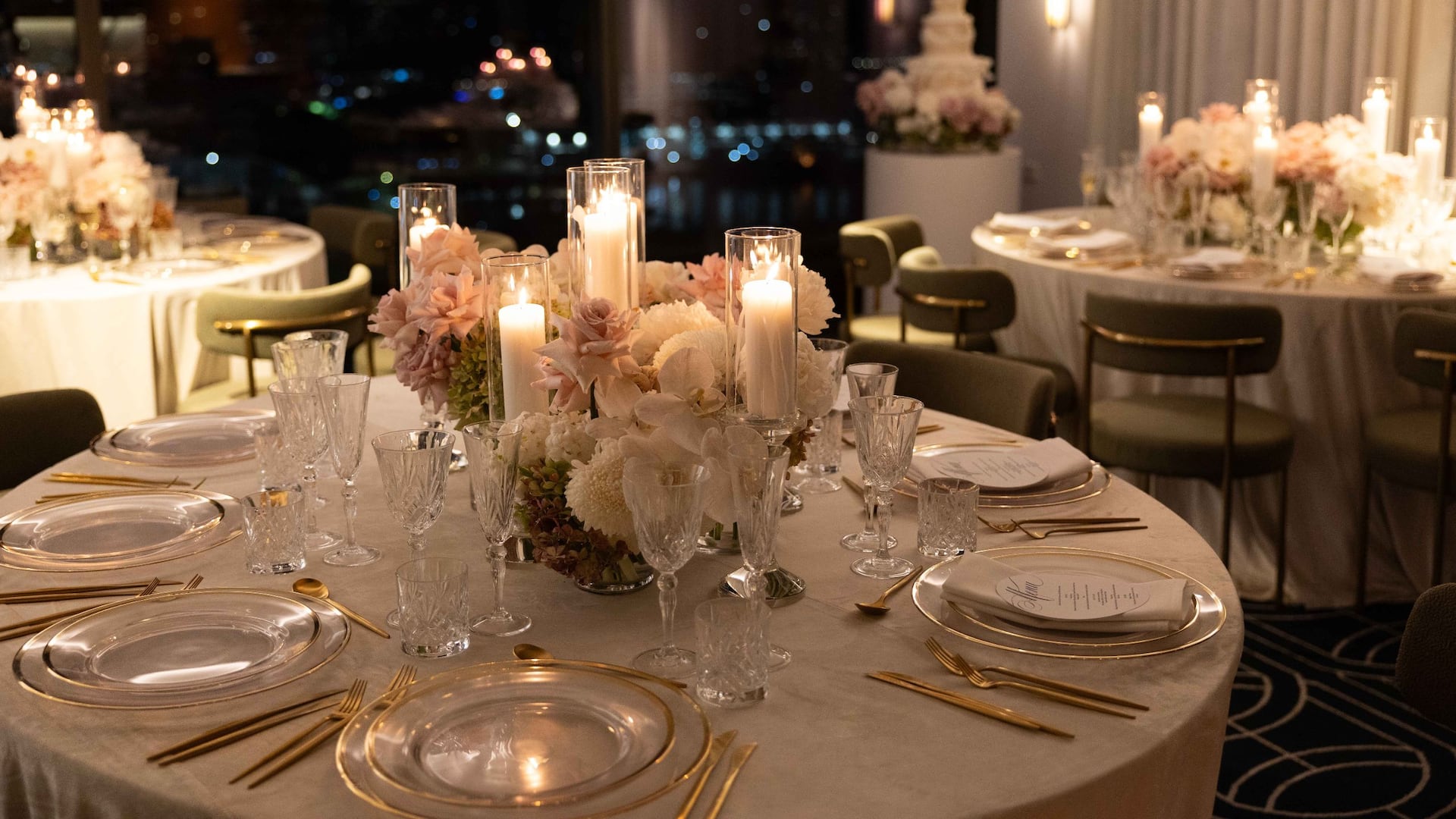 2 of 10 Hyatt Regency Sydney Upper Deck Wedding