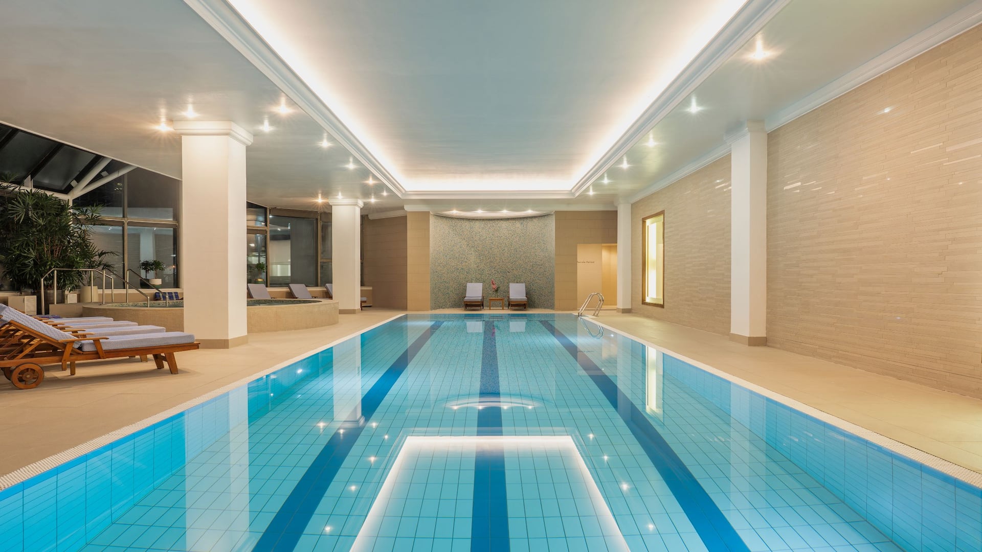 Hyatt Regency Belgrade Club Olympus Pool