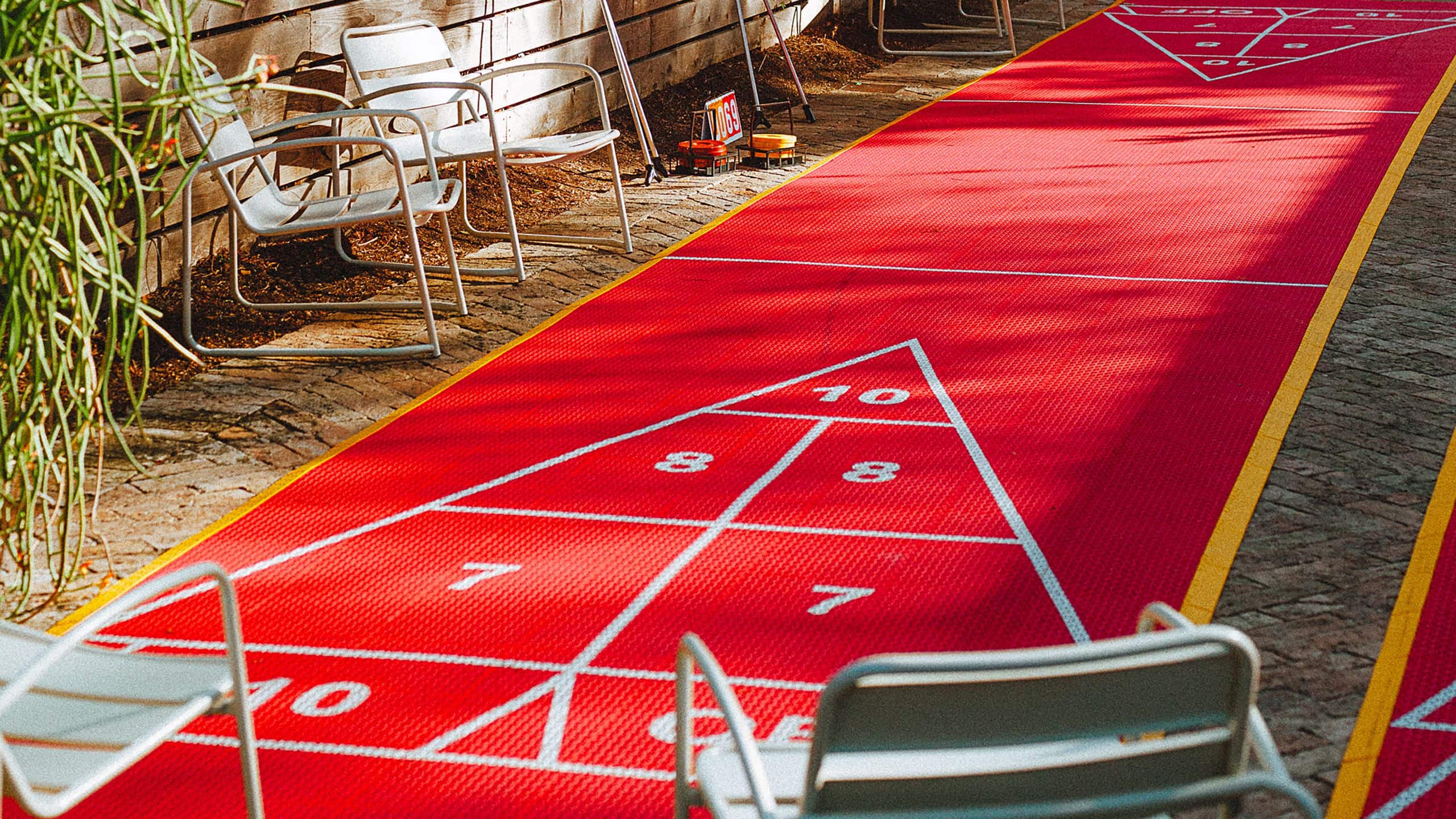 Austin Motel, Bunkhouse Hotels Rockys Shuffleboard