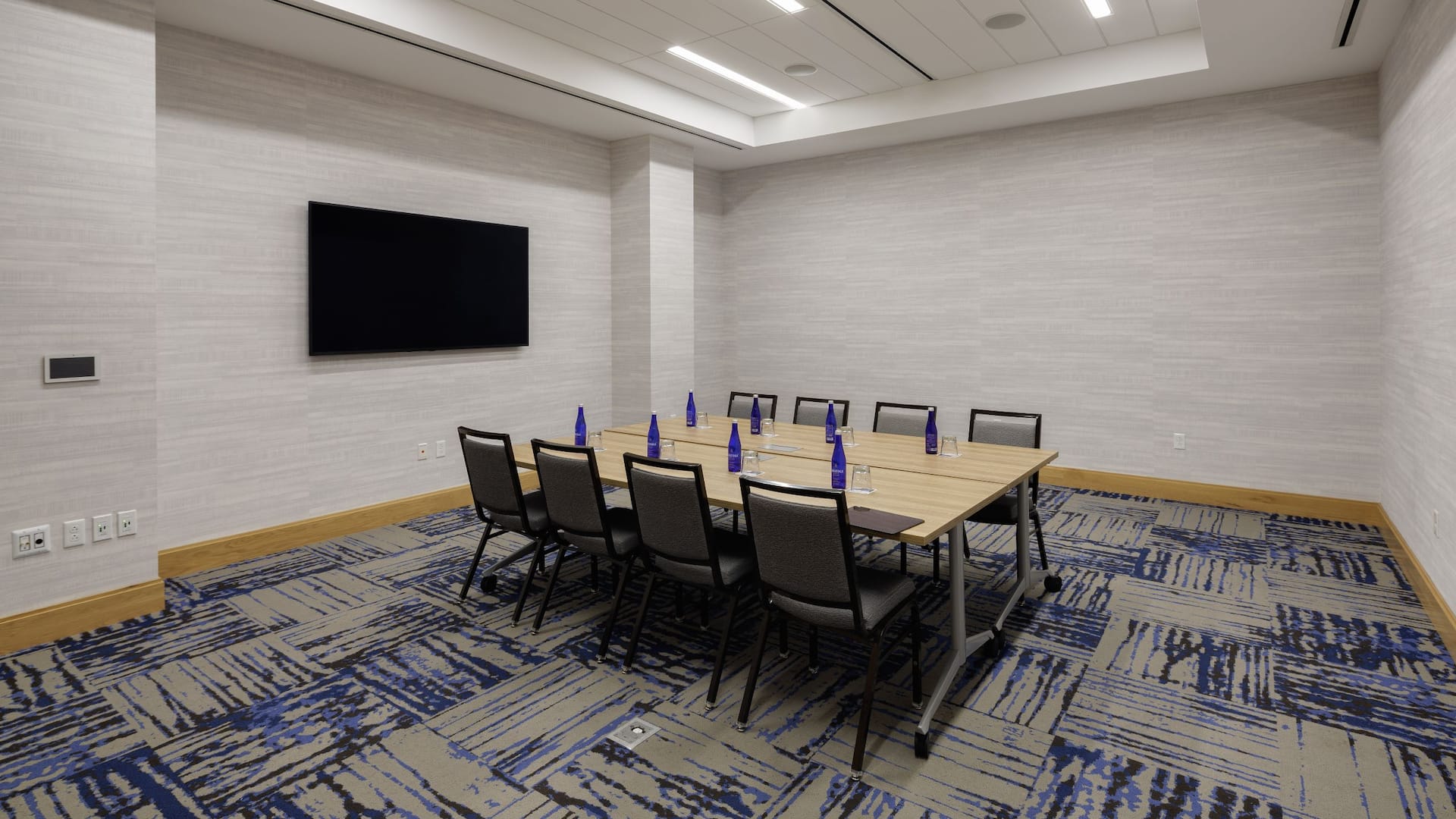 1 of 1 Hyatt Place Boston / Seaport District Meeting Room Conference
