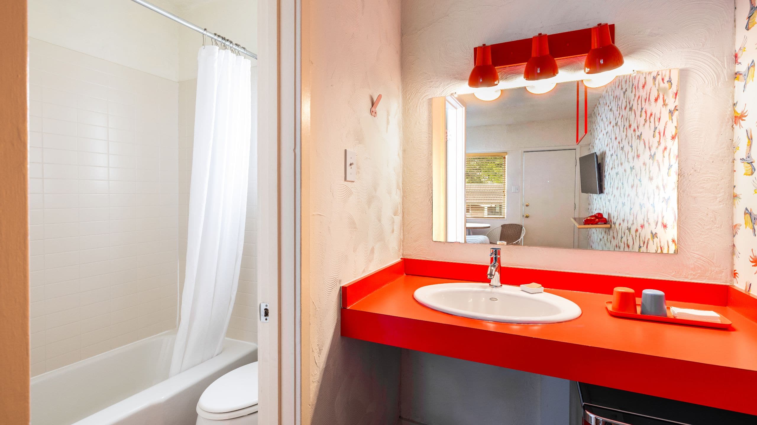 第 3，共 3 Austin Motel, Bunkhouse Hotels Full Bathroom