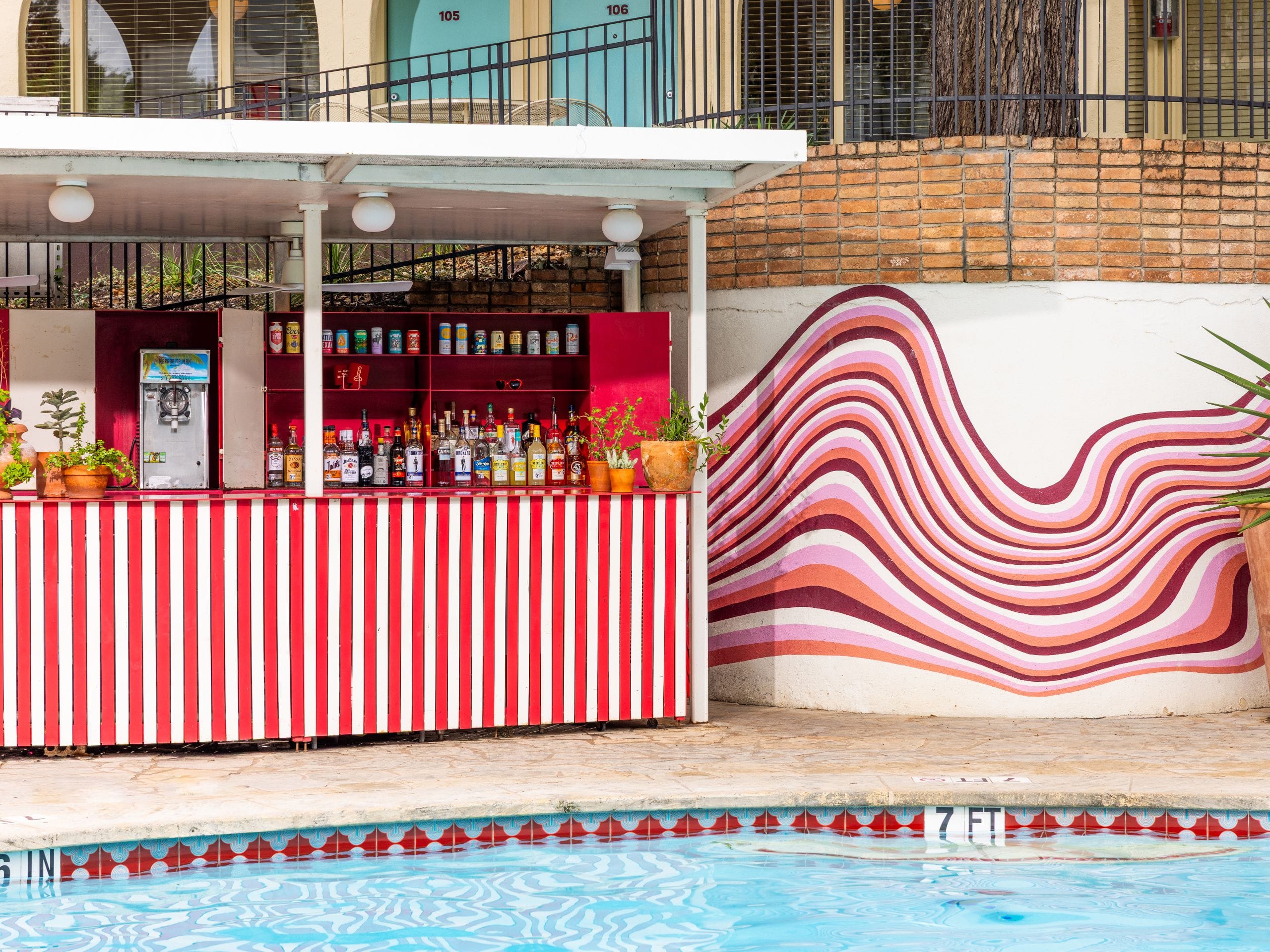 Austin Motel, Bunkhouse Hotels Pool Bar Close up