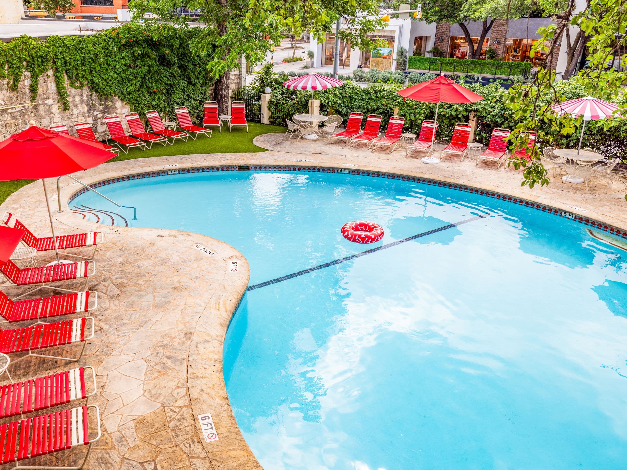 Austin Motel, Bunkhouse Hotels Pool Wide