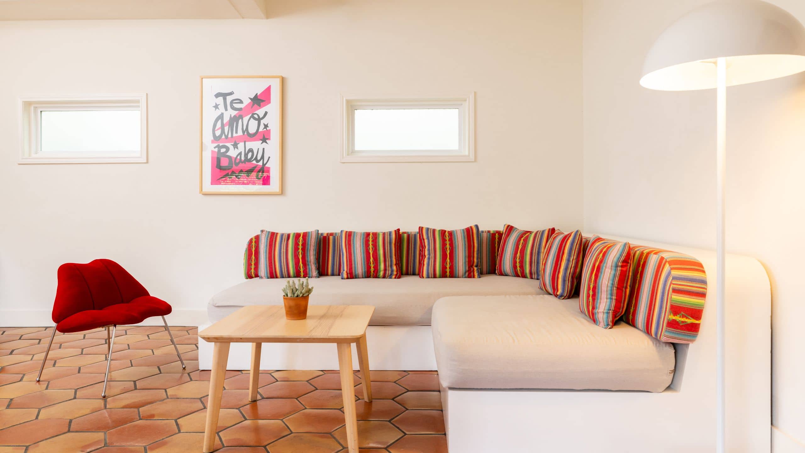 Austin Motel, Bunkhouse Hotels Suite Seating Area