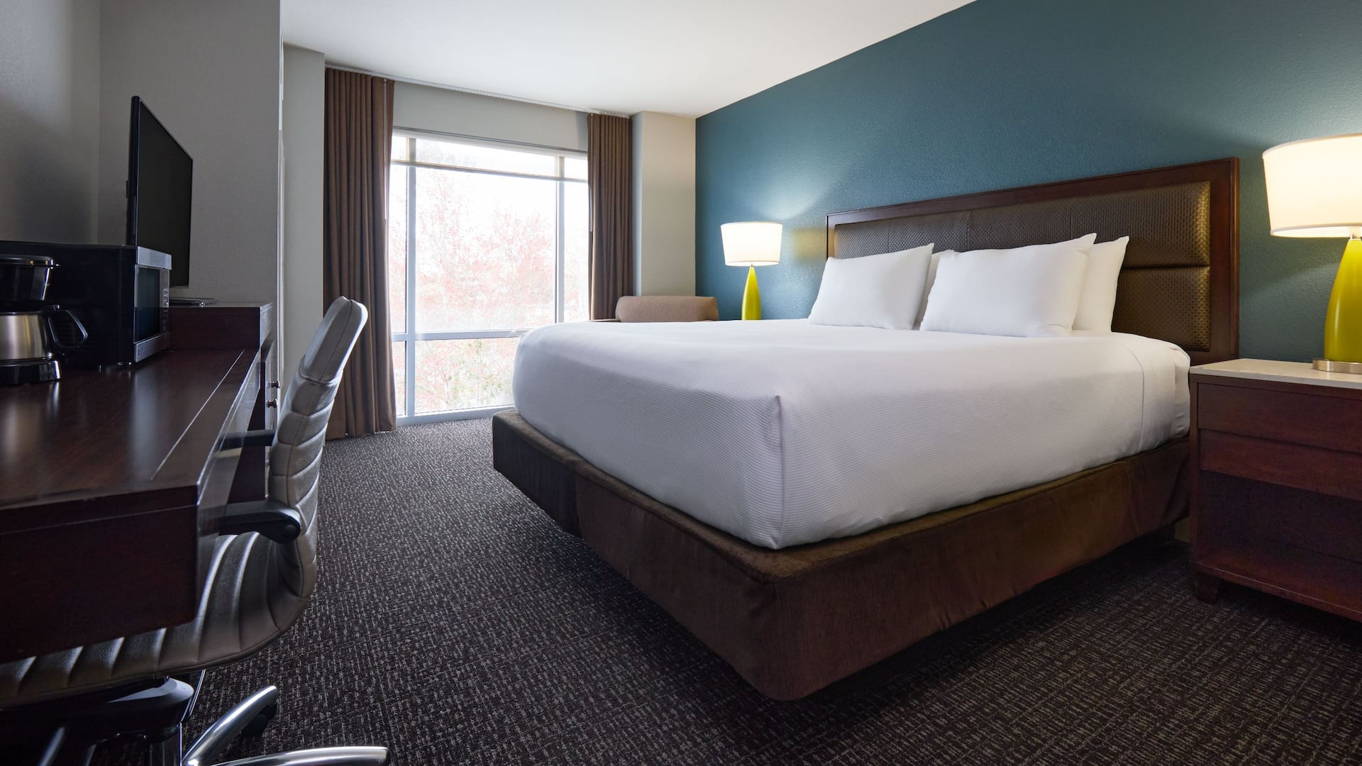 Hyatt House Seattle/Redmond King Guest Room Overall