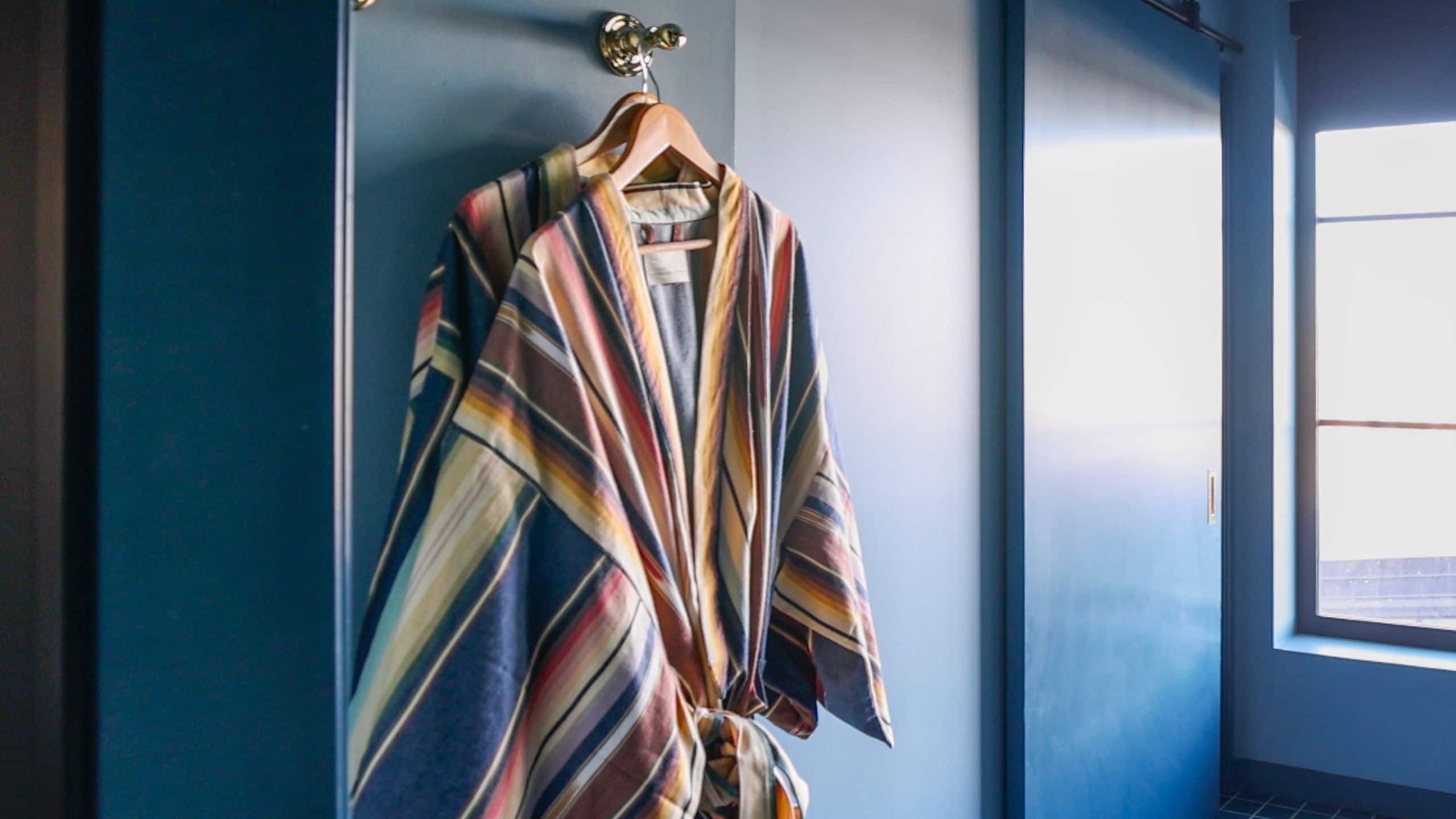 5 of 5 Hotel Genevieve Striped Hanging Bathrobes