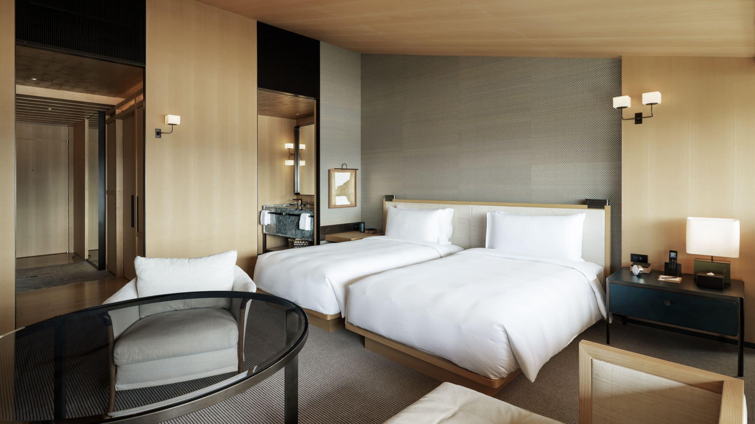 3 of 6 Park Hyatt Kyoto Pagoda View Twin 304 Reverse Angle