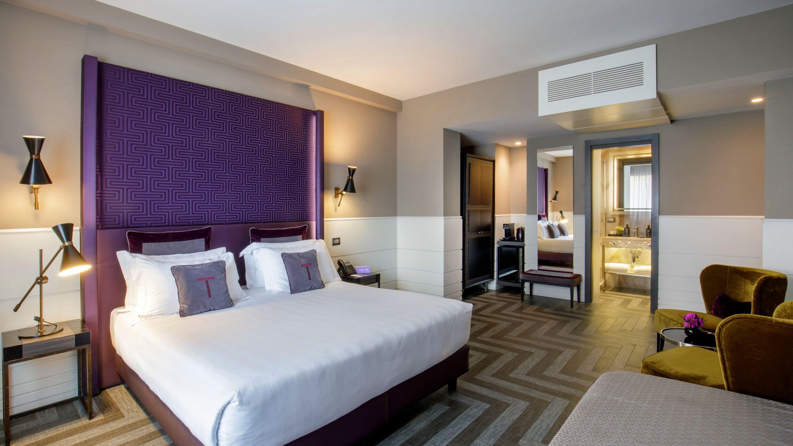 The Tribune King Bed Family Room Bed