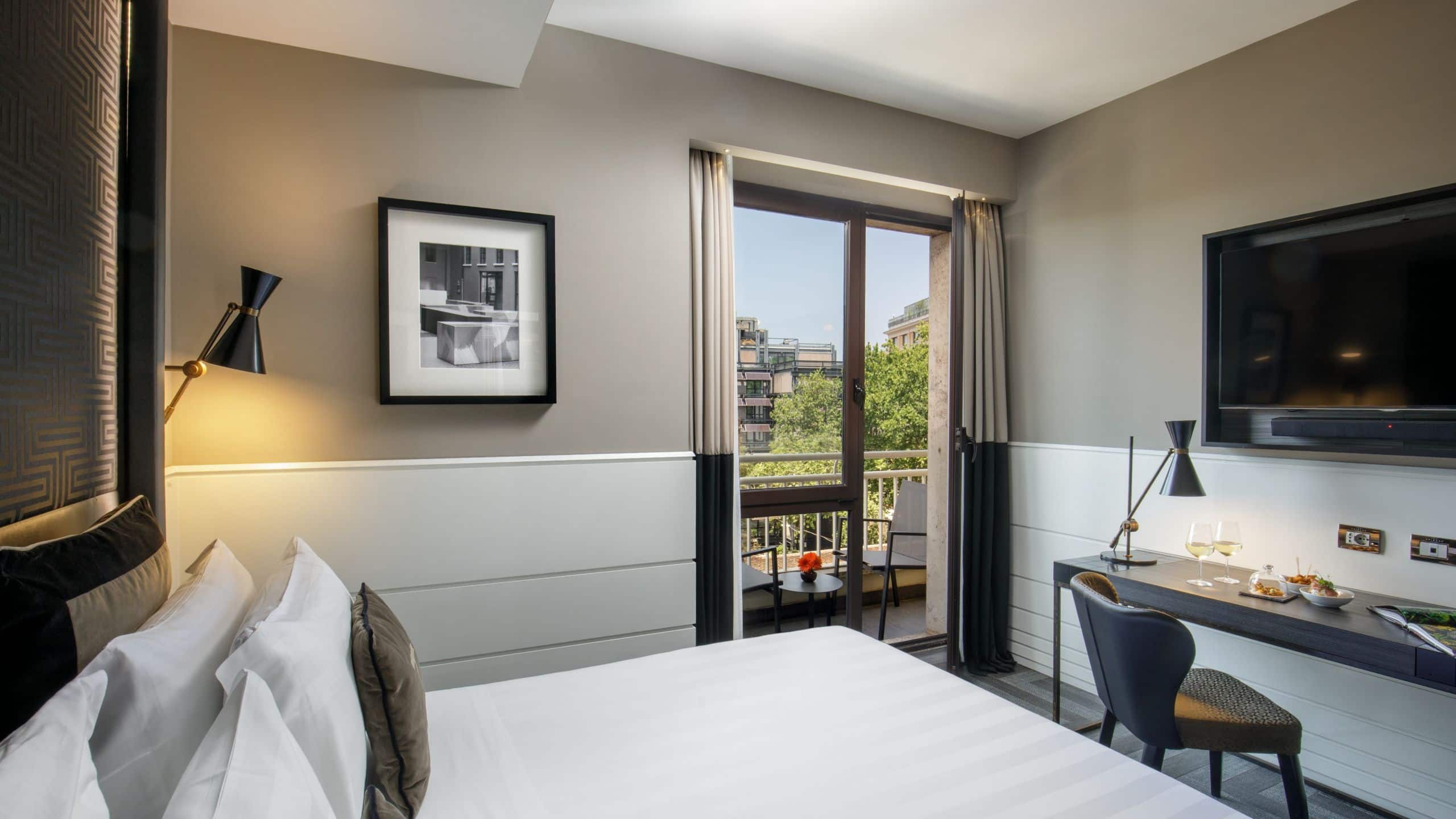 The Tribune King Bed Deluxe View