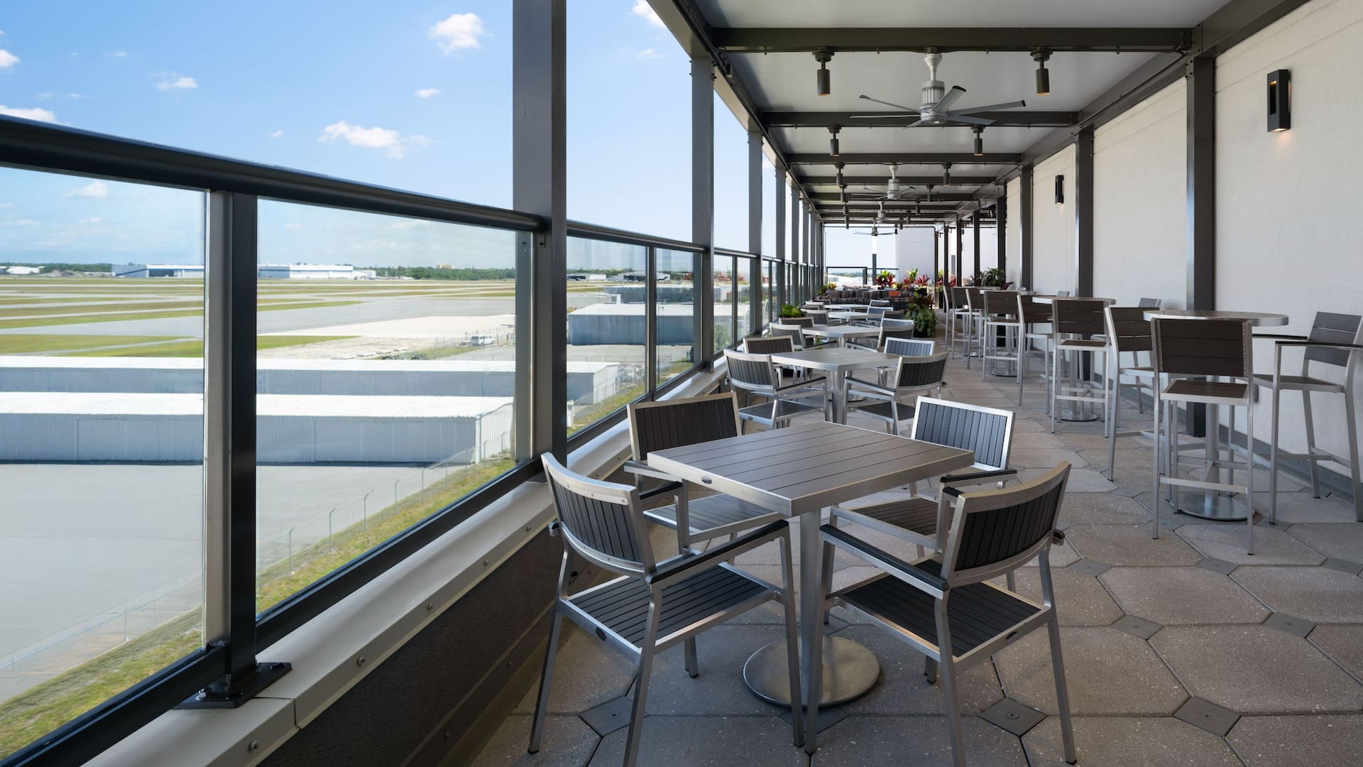 4 of 8 Hyatt Place Melbourne Airport Runway View Seating