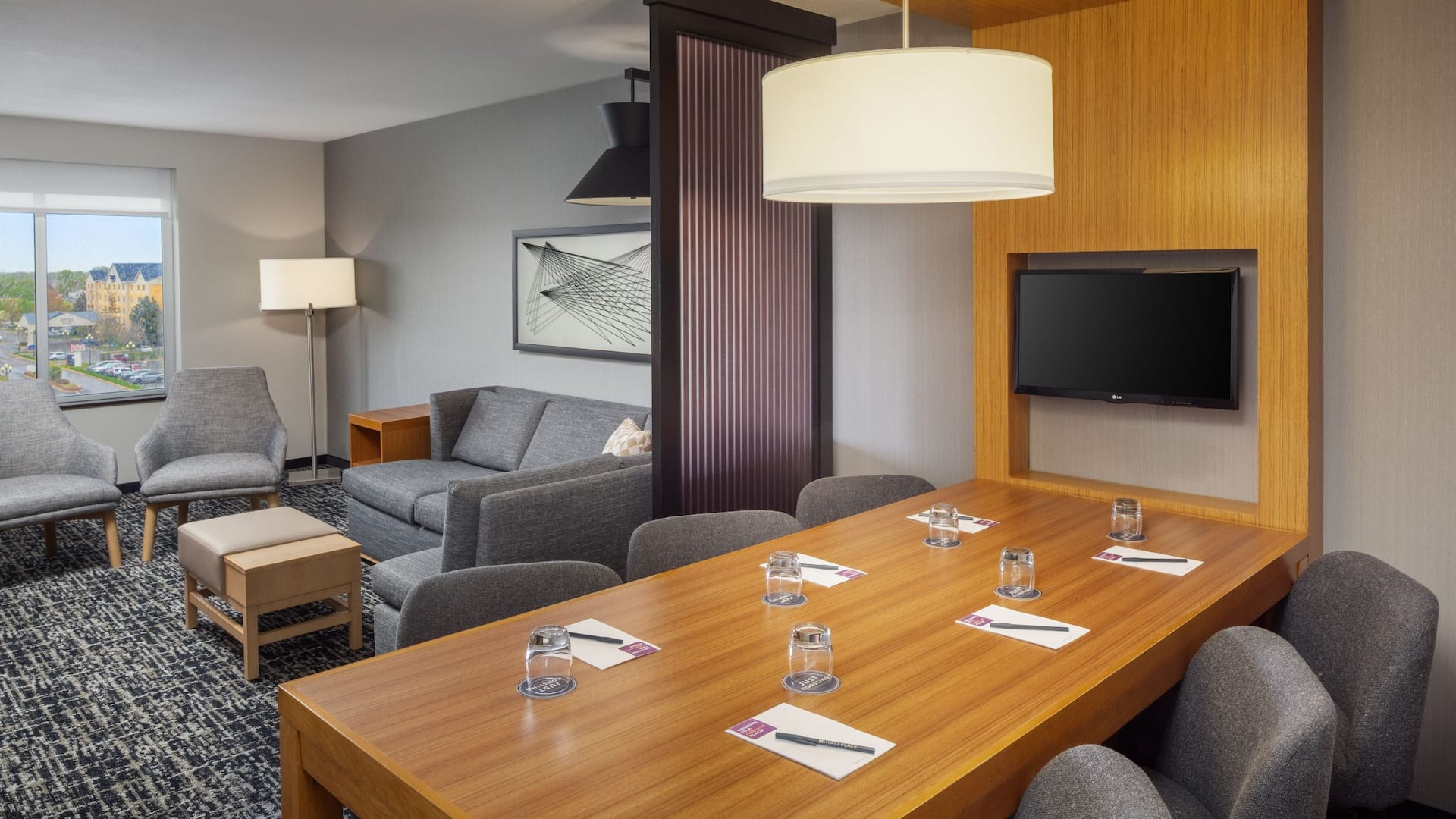 Hyatt Place Chicago/Midway Airport Boardroom Suite Living Area