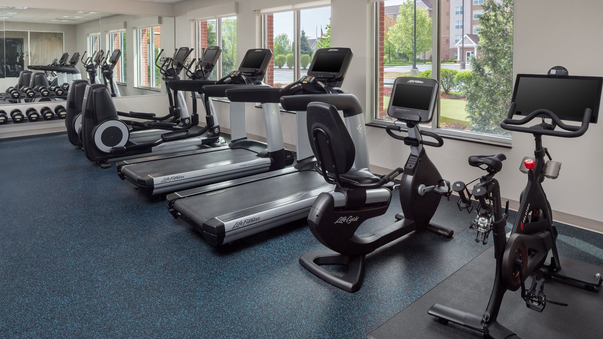 Hyatt Place Chicago/Midway Airport Fitness Center Exercise Machines
