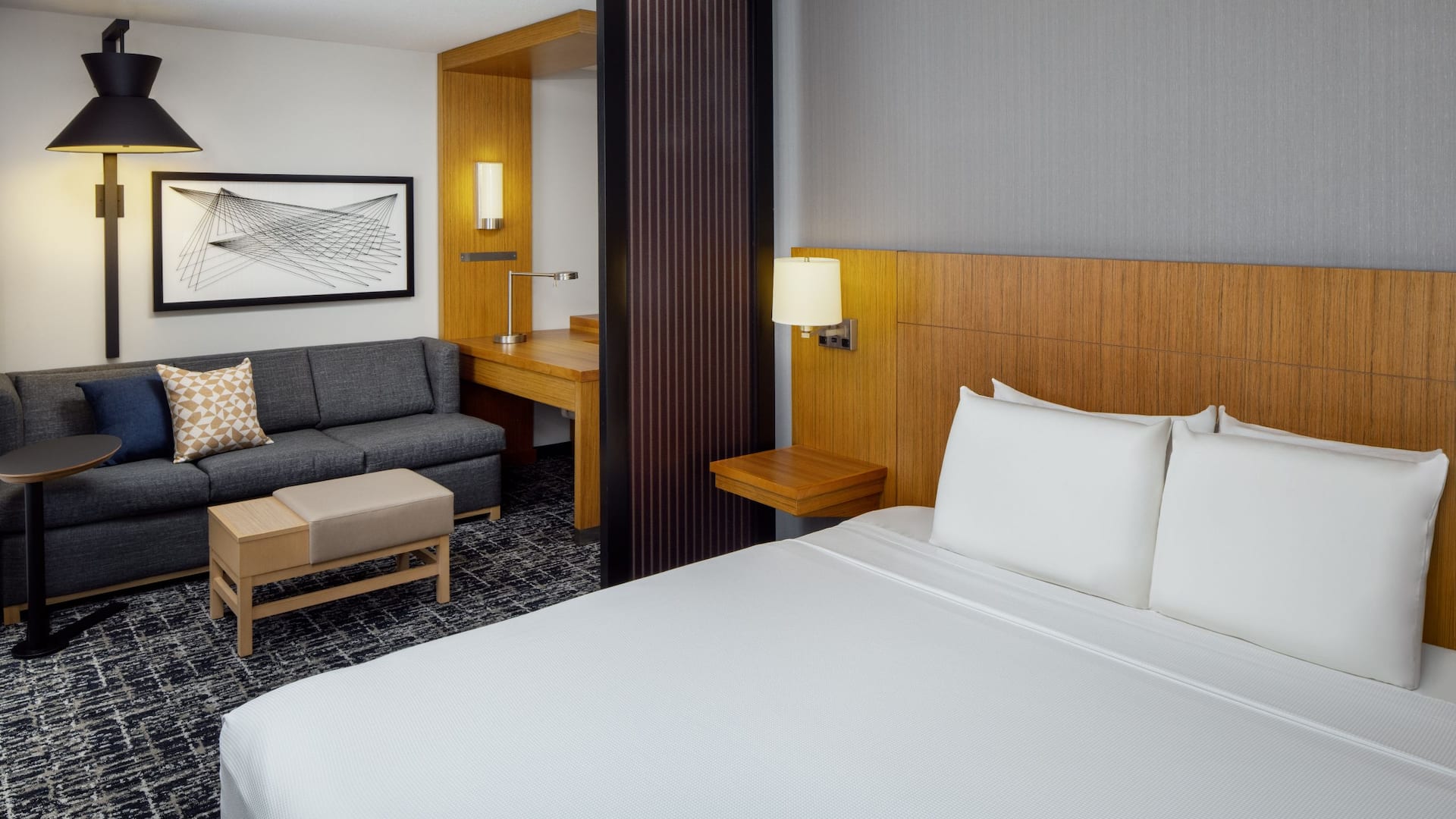 Hyatt Place Chicago/Midway Airport Specialty King Room Living Area