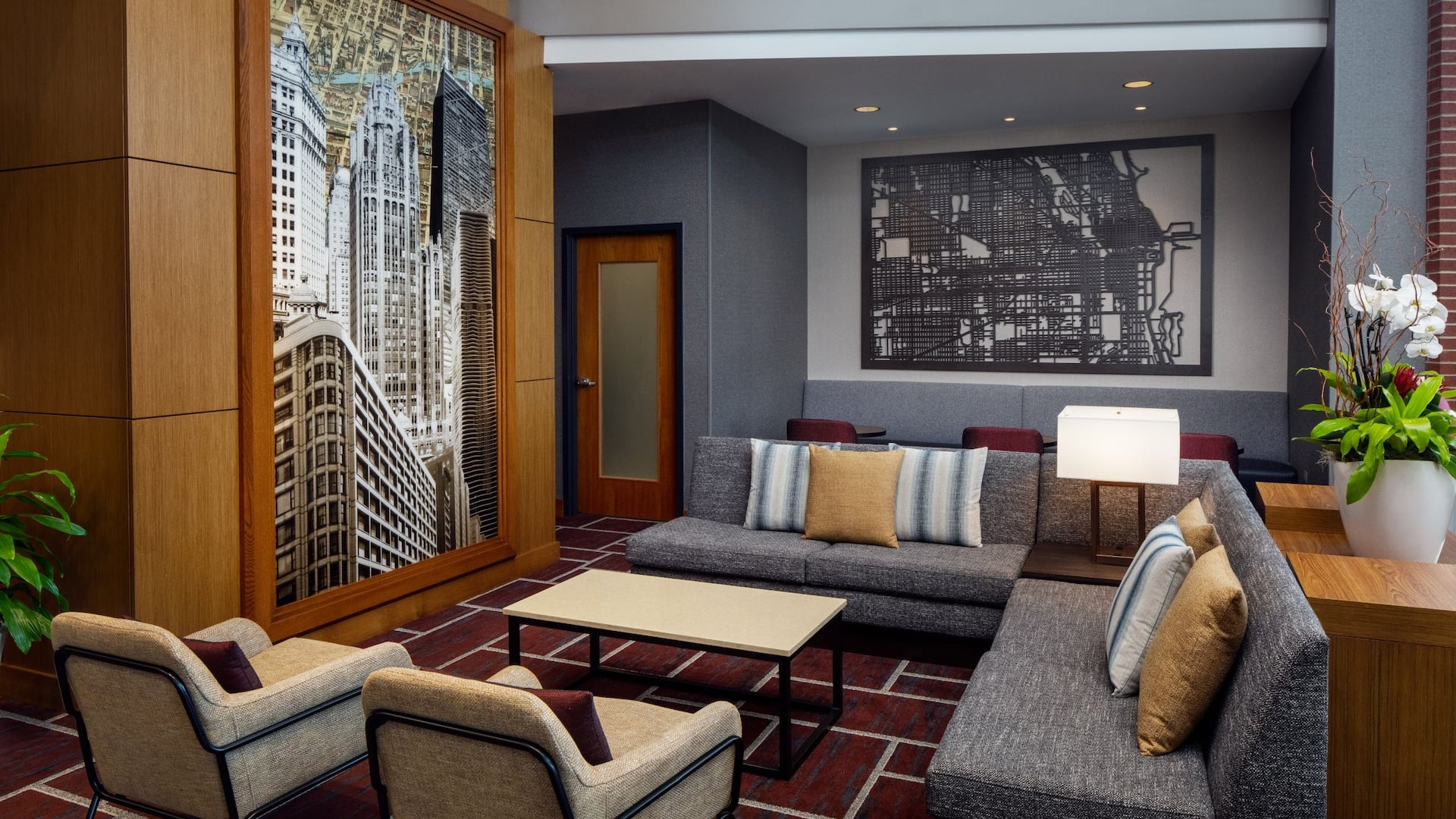 Hyatt Place Chicago/Midway Airport Lobby Seating Area
