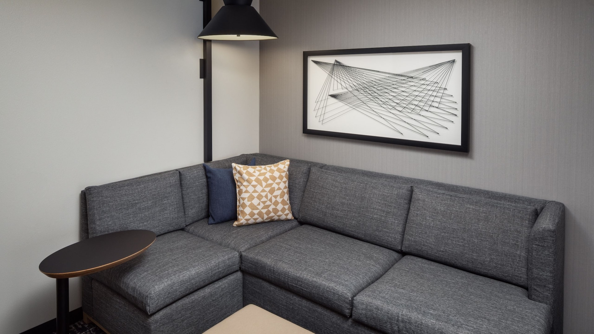 Hyatt Place Chicago/Midway Airport Standard Guest Room Seating Area