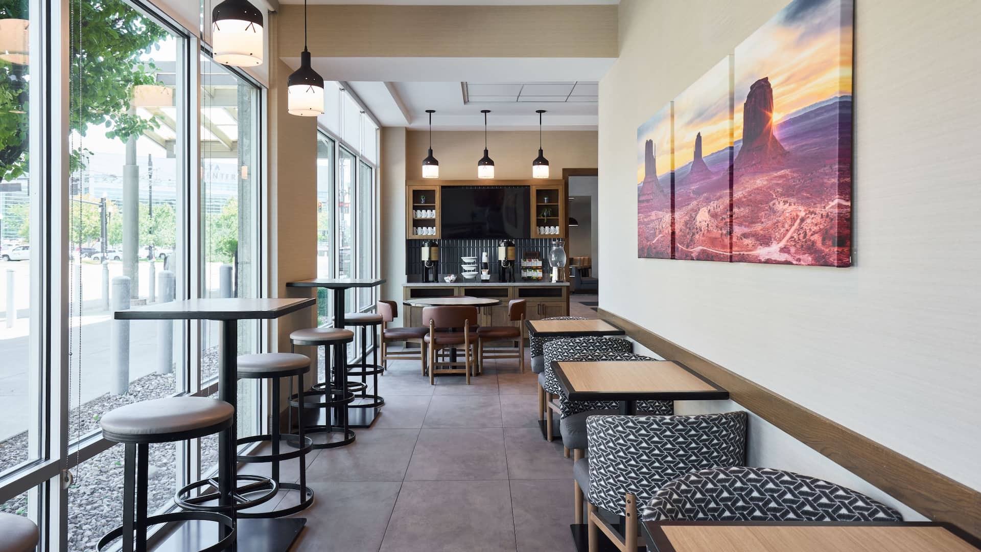 Hyatt Place Salt Lake City/Downtown/The Gateway Breakfast Area Seating With Coffee