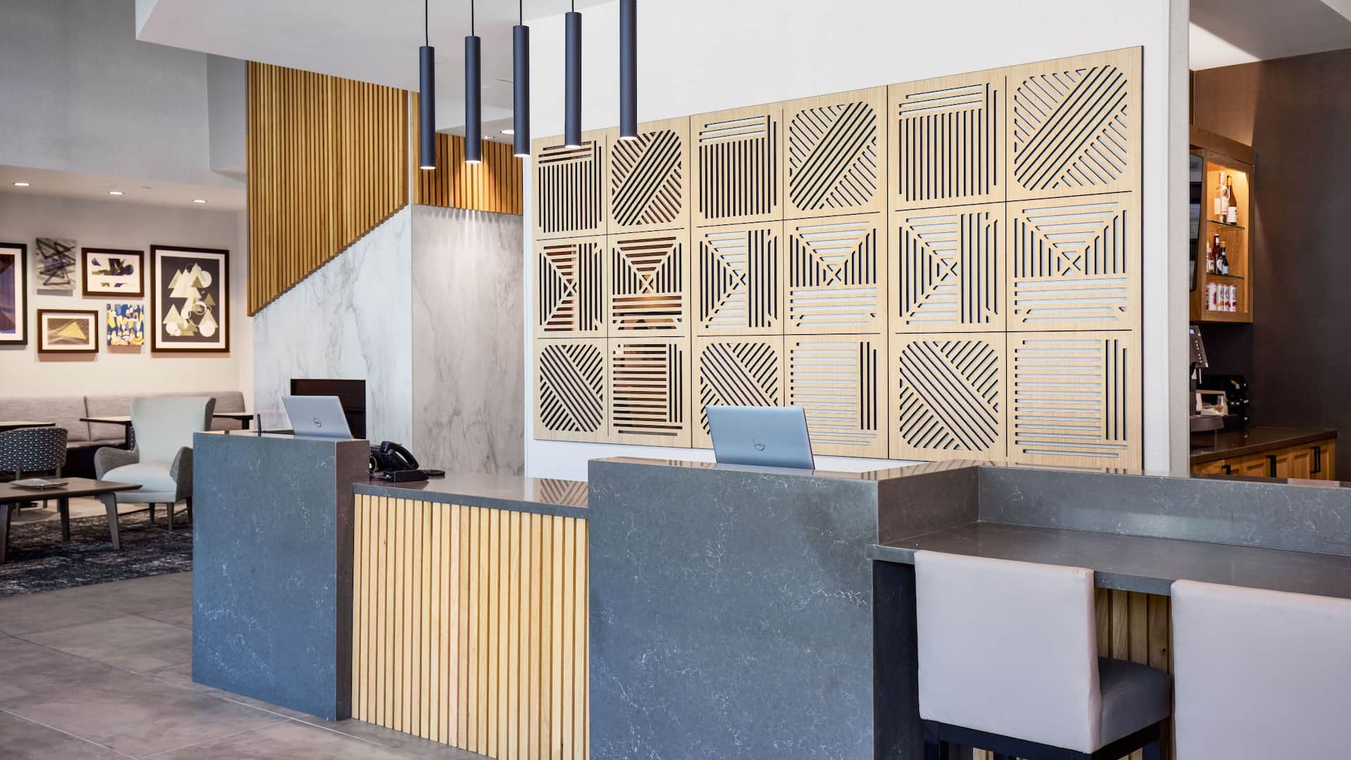 Hyatt Place Salt Lake City/Downtown/The Gateway Front Desk Angle