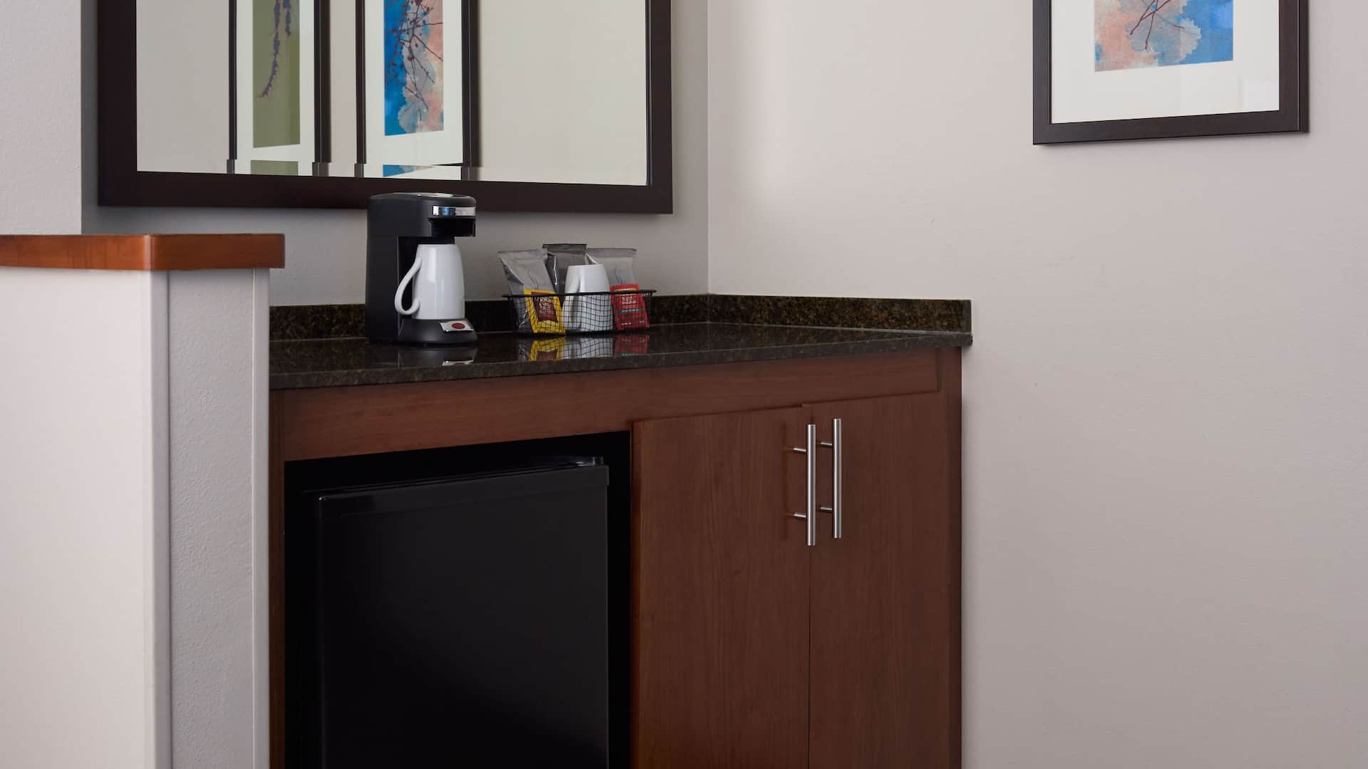 3 of 9 Hyatt Place Salt Lake City/Downtown/The Gateway Two Queen Beds Coffee Bar